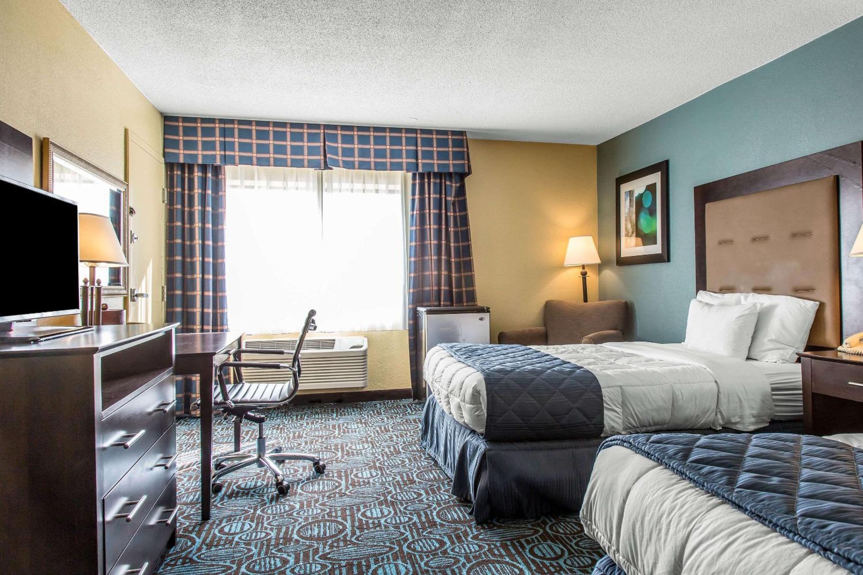 Double Room With Two Double Beds - Non-Smoking