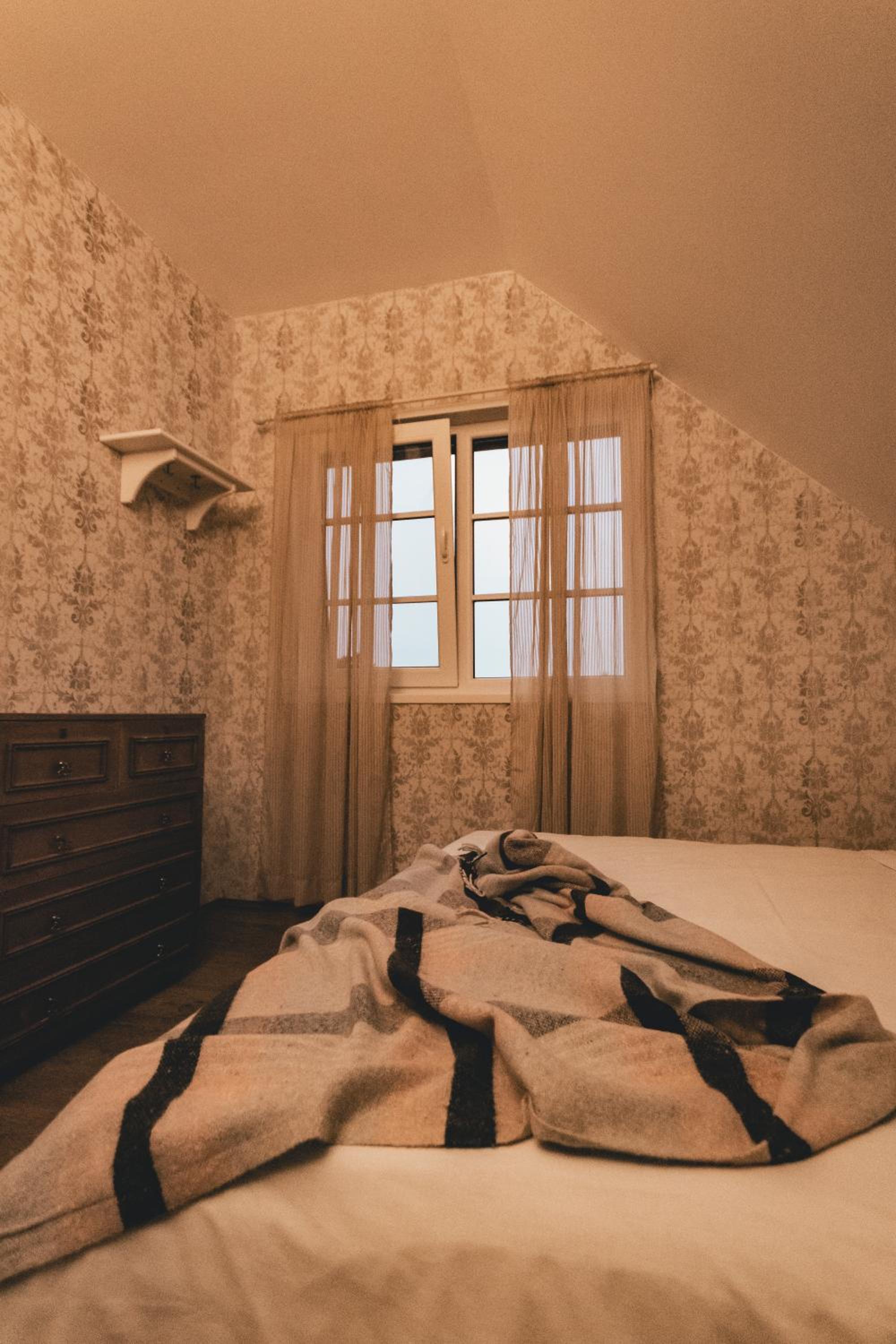 Seven-Bedroom House - Photo 24