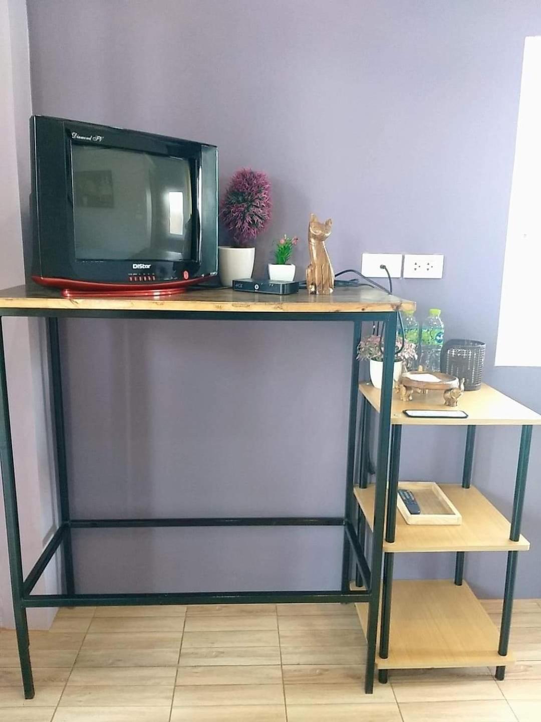 Studio Apartment - Photo 3