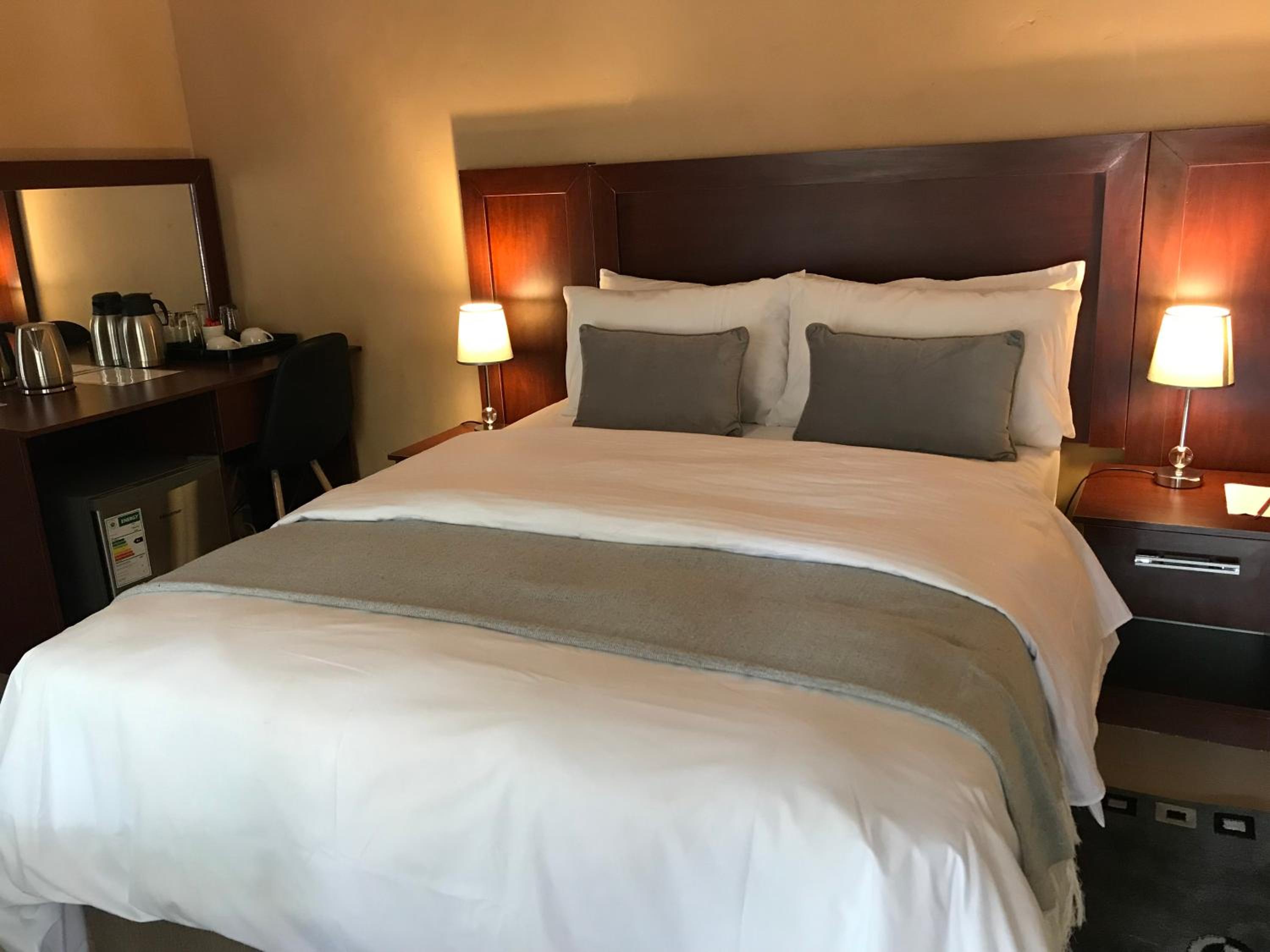 Deluxe King Room photo 1