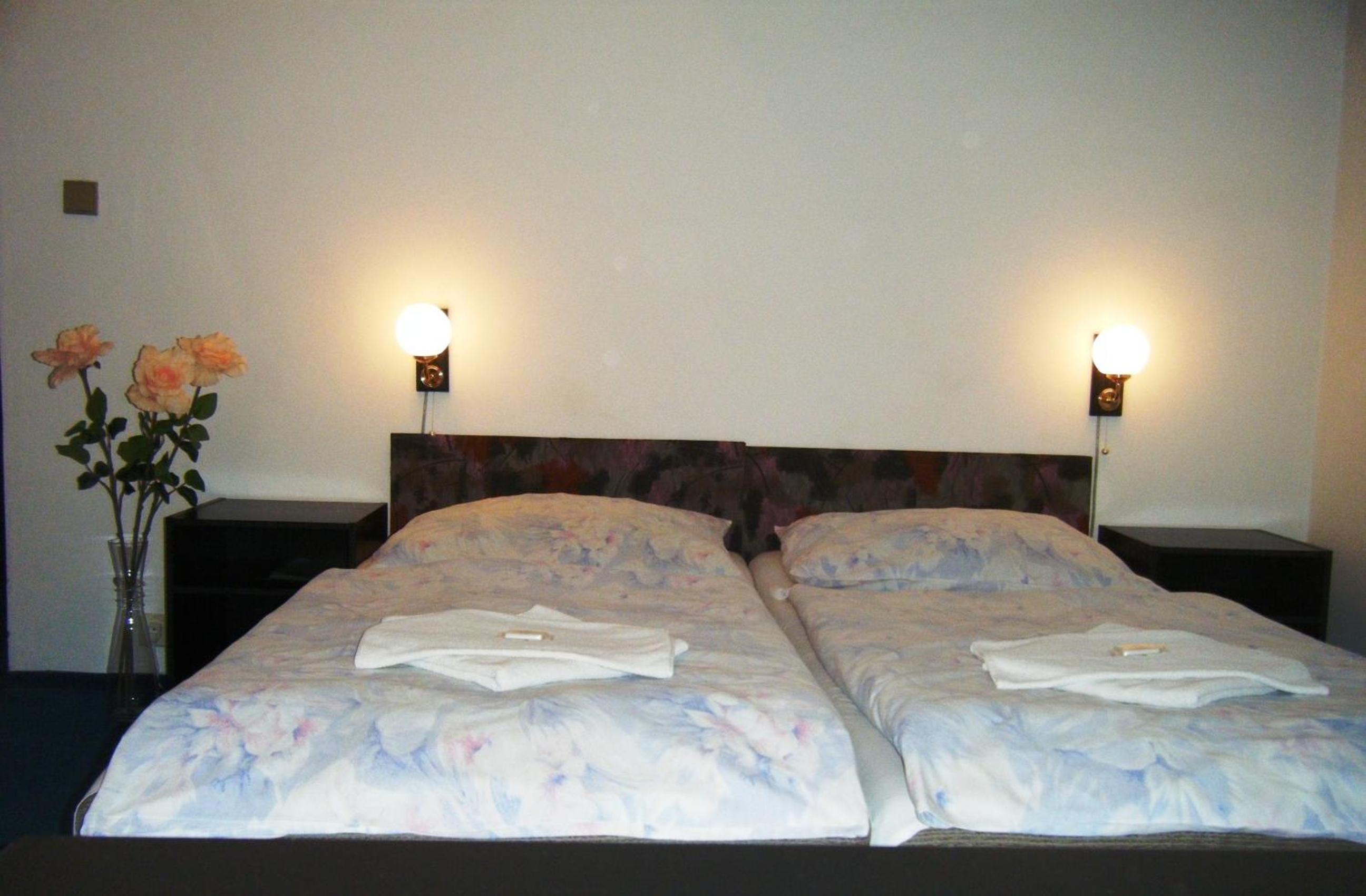 Triple Room - Photo 8