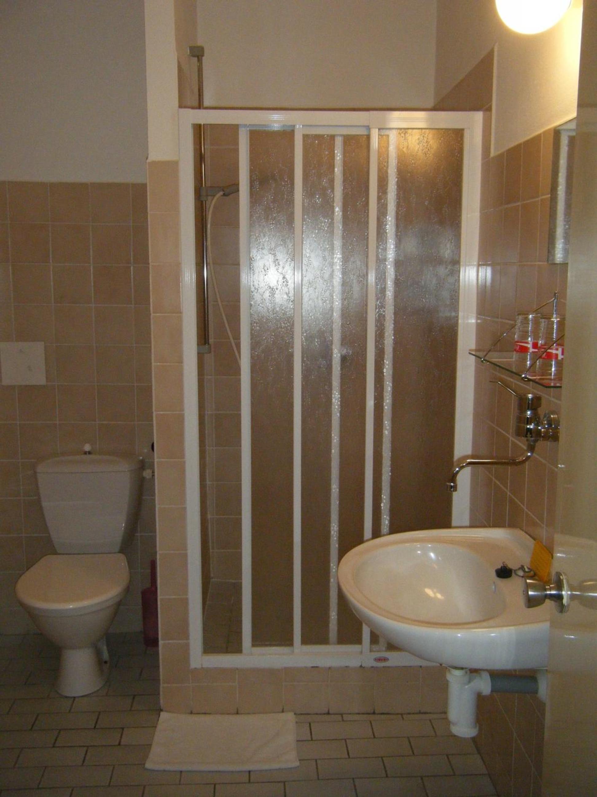 Triple Room - Photo 5