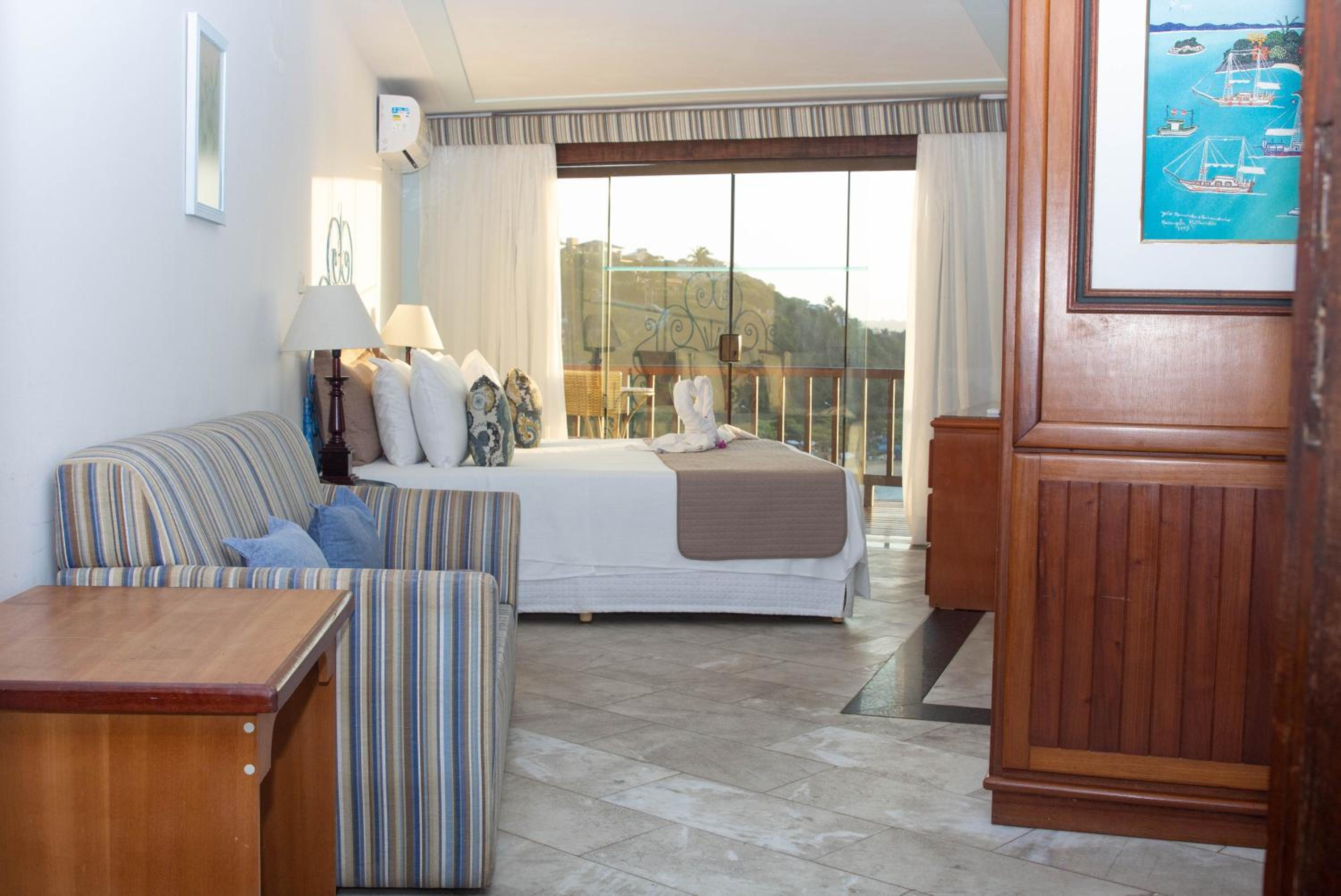 Master Suite with Spa Bath - Sea View - Photo 2