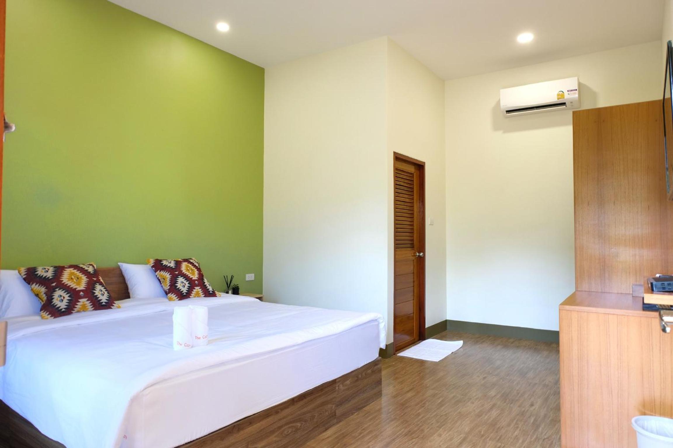 Standard Double Room - Photo 7