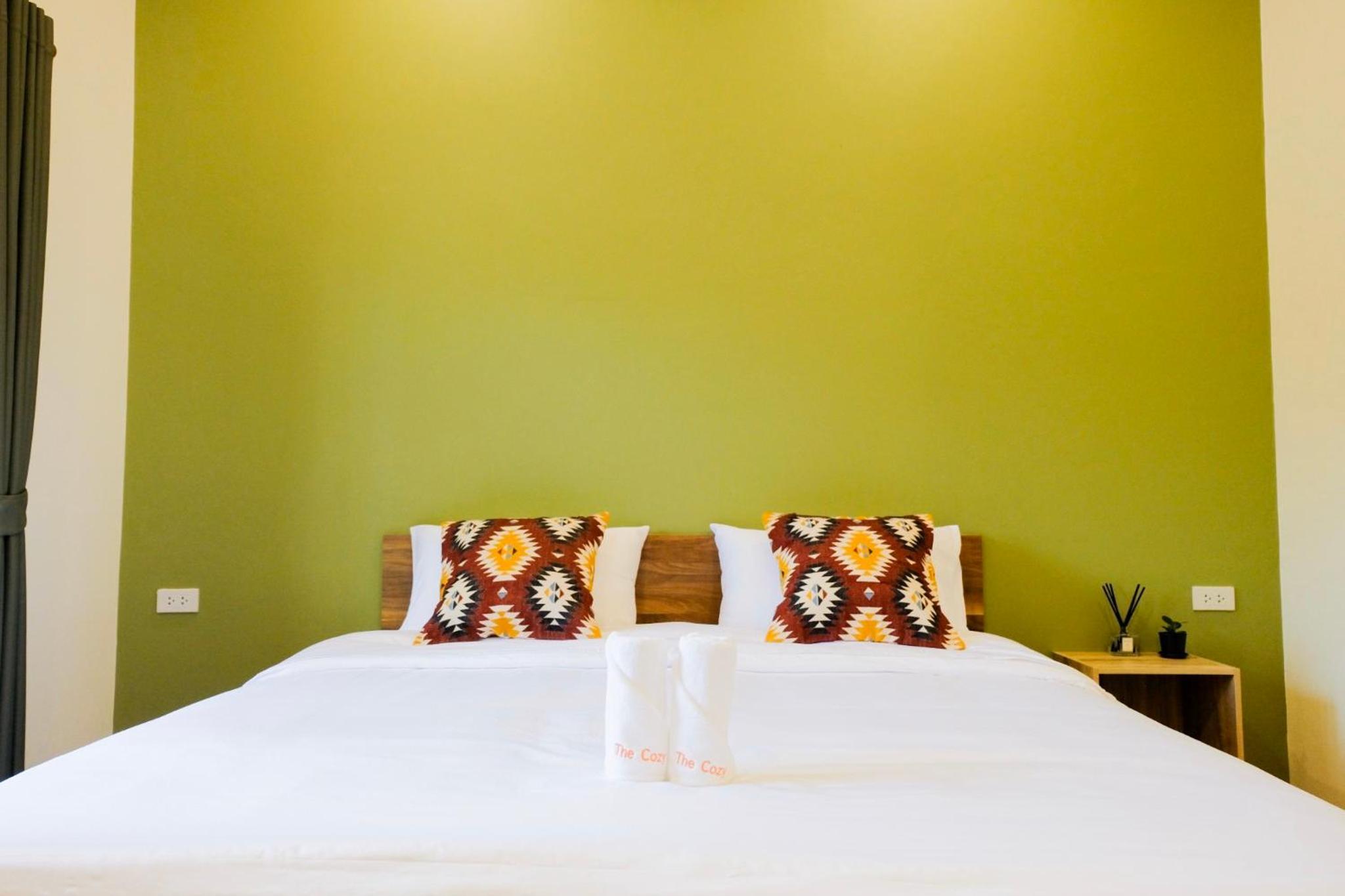 Standard Double Room - Photo 8