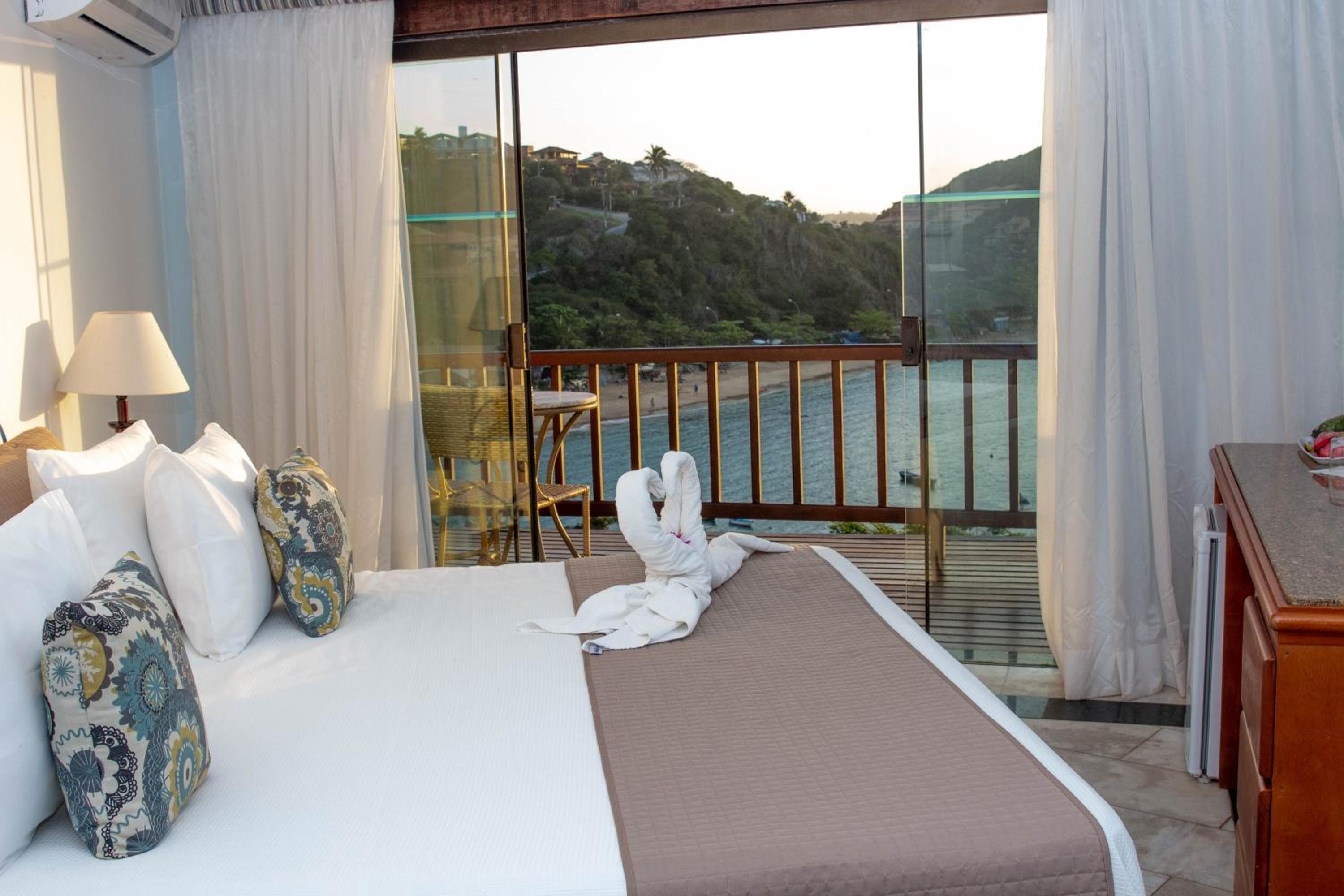 Master Suite with Spa Bath - Sea View - Photo 1