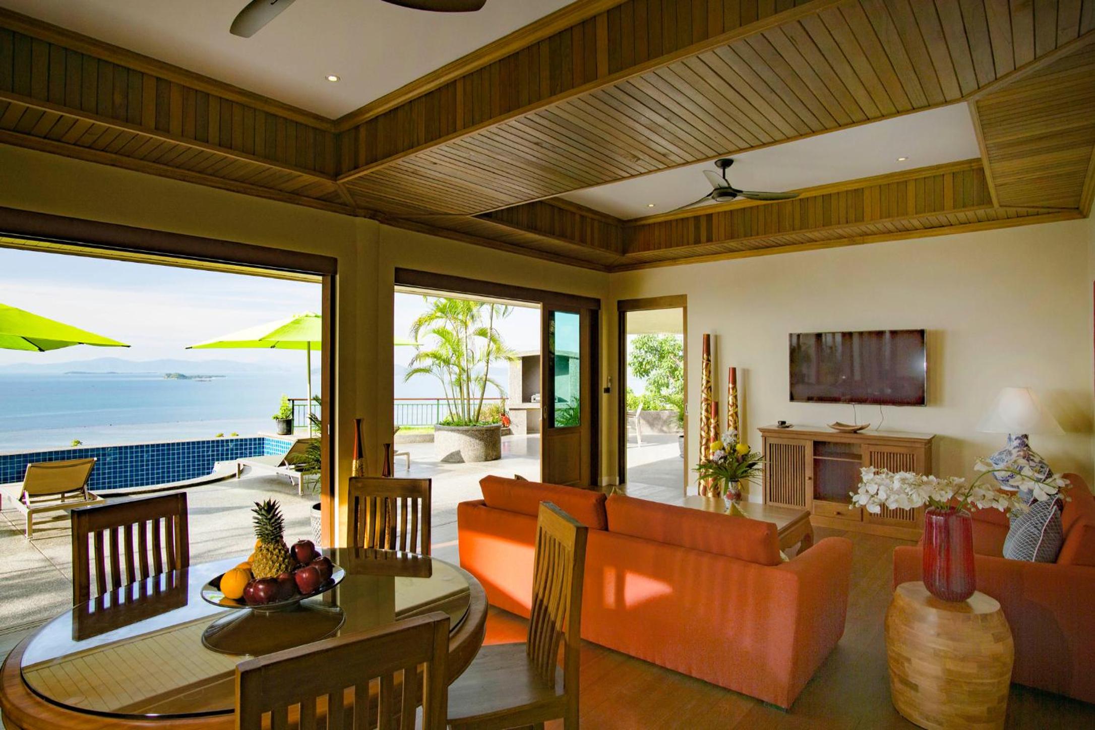 Villa with Sea View photo 2