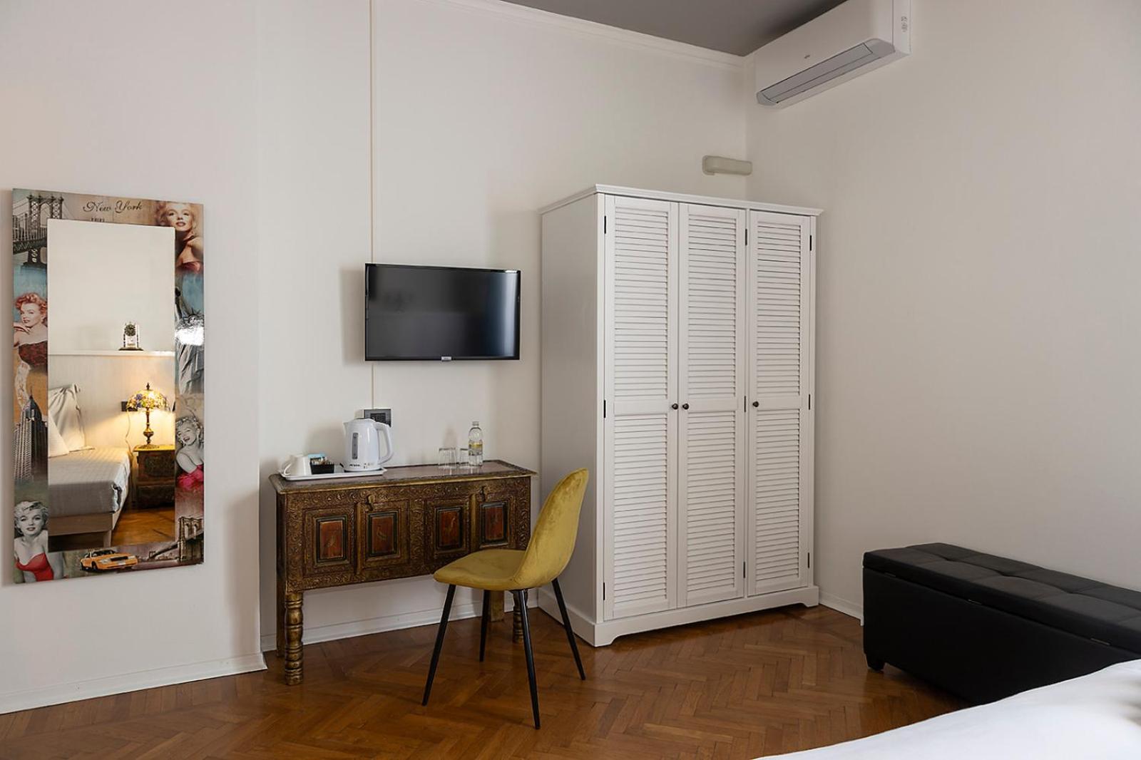 Comfort Triple Room with Shower - Photo 4