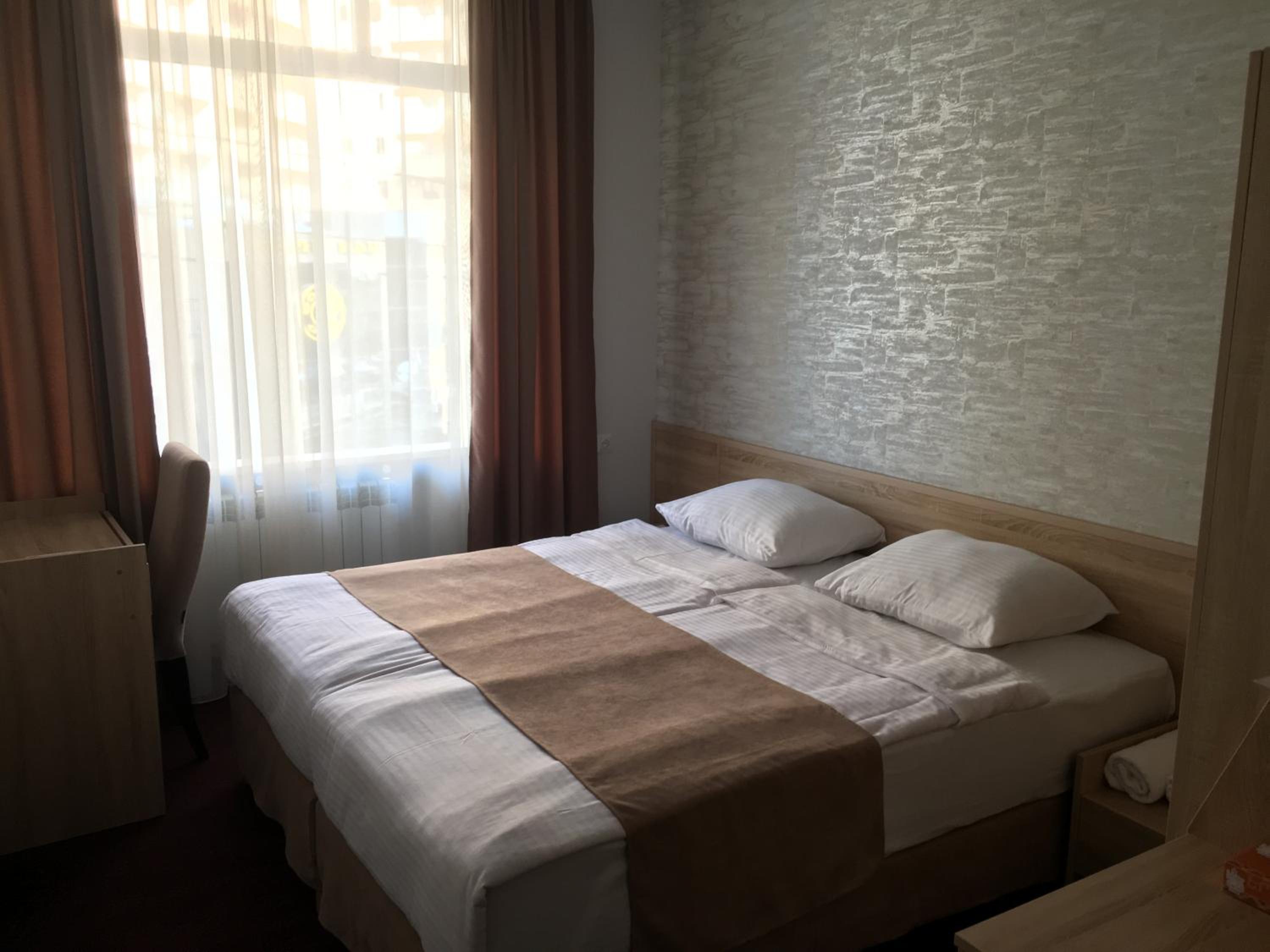 Standard Double or Twin Room photo 1