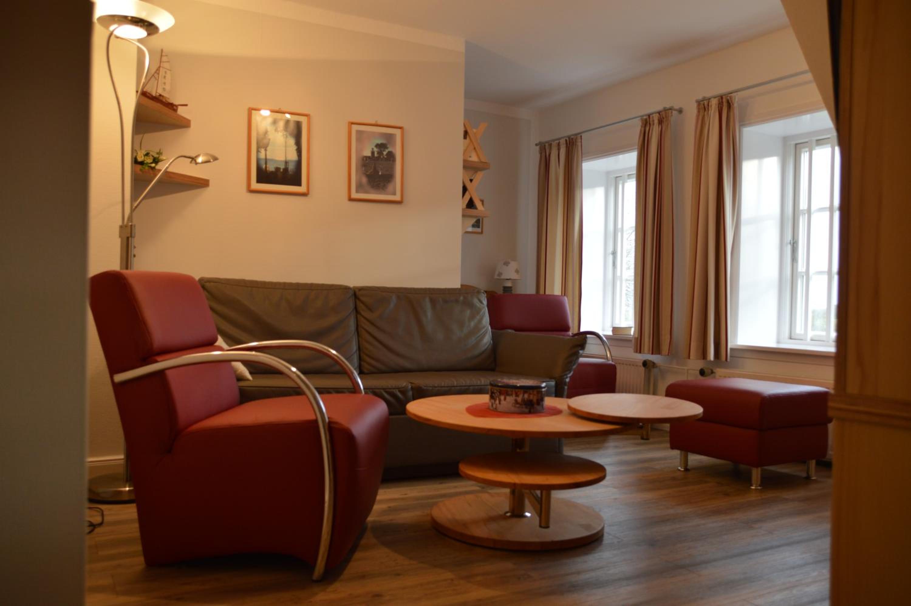 Two-Bedroom Apartment photo 2
