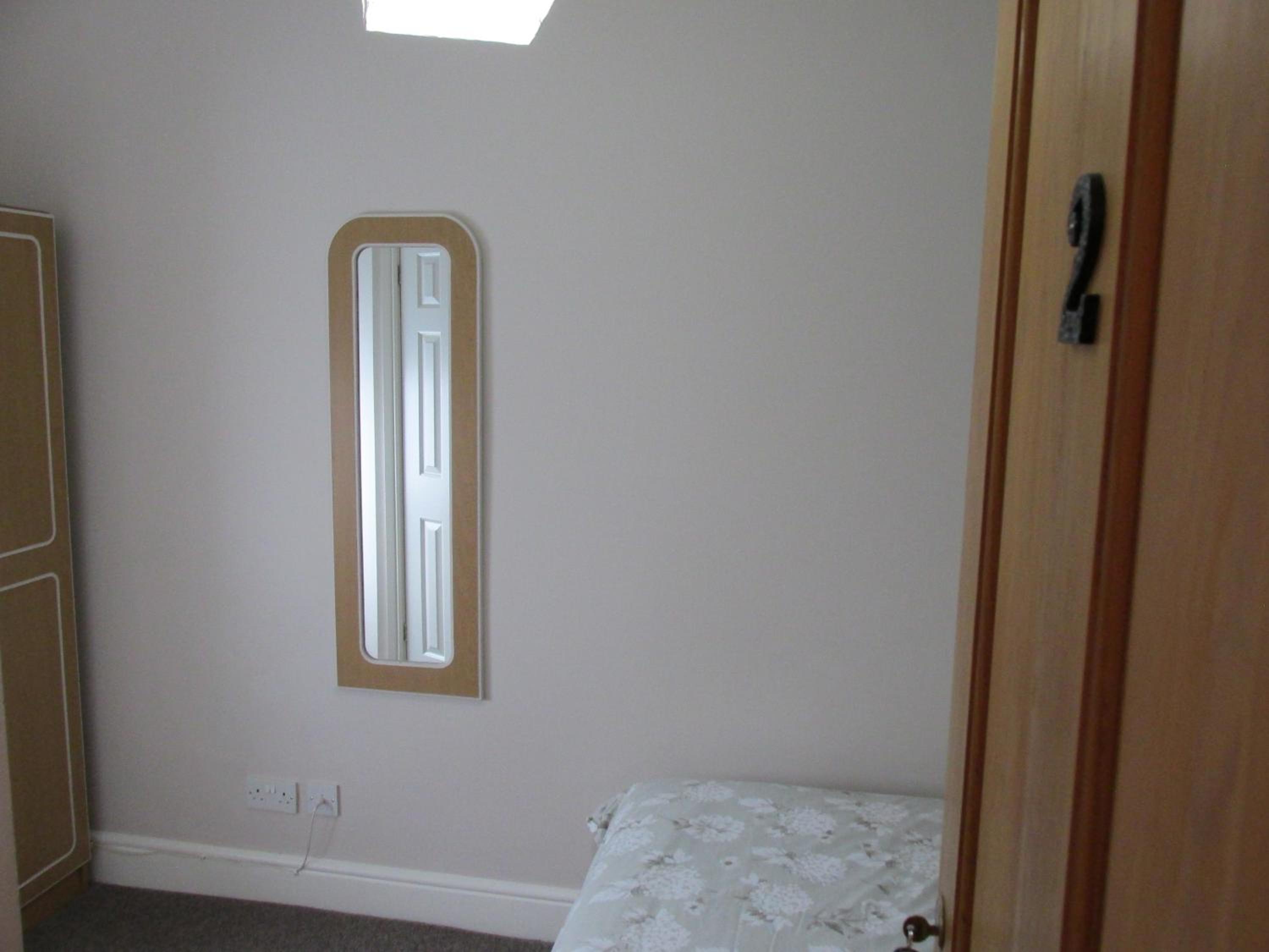 Small Double Room photo 1