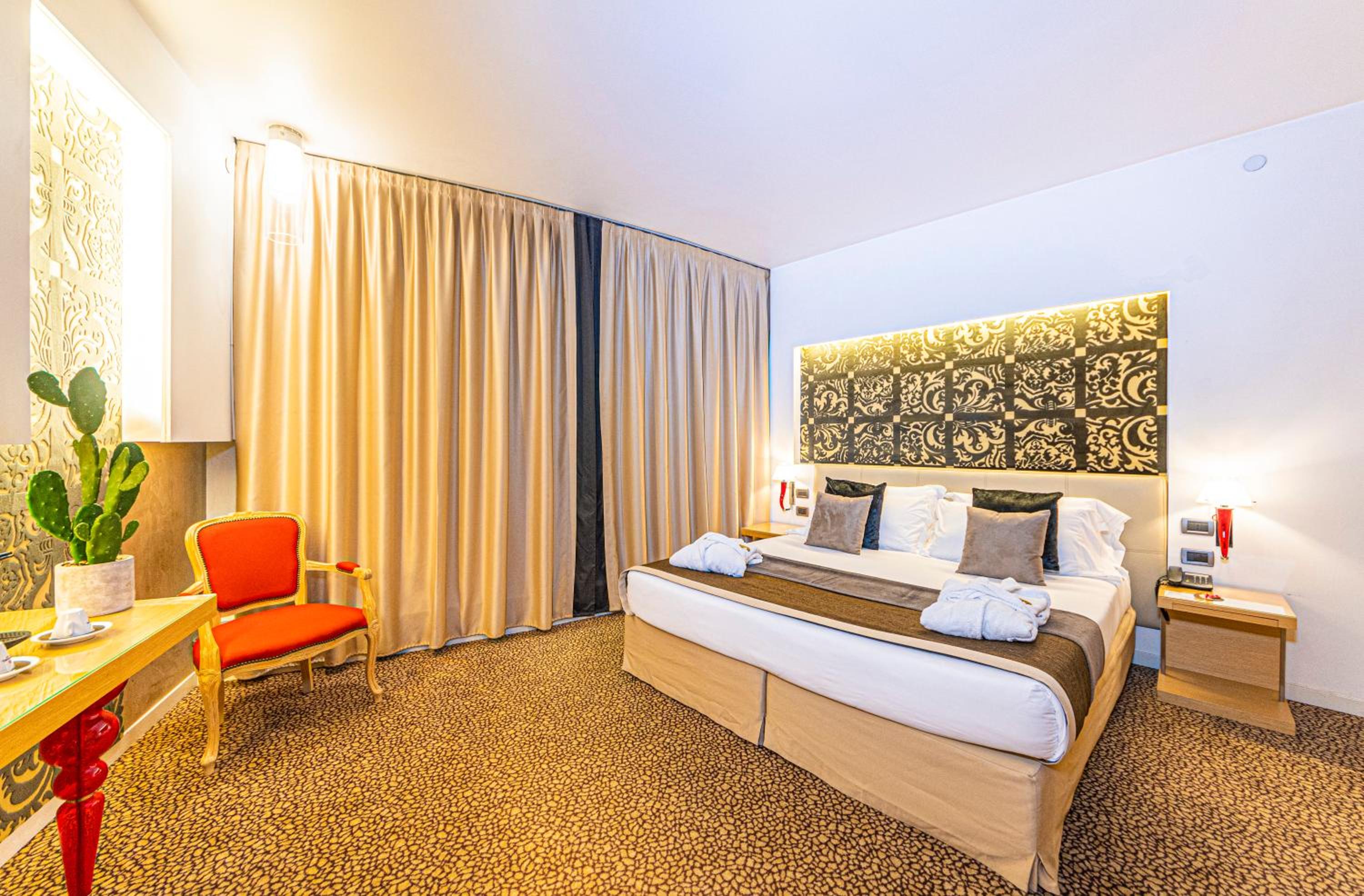 Executive Double or Twin Room - Photo 4