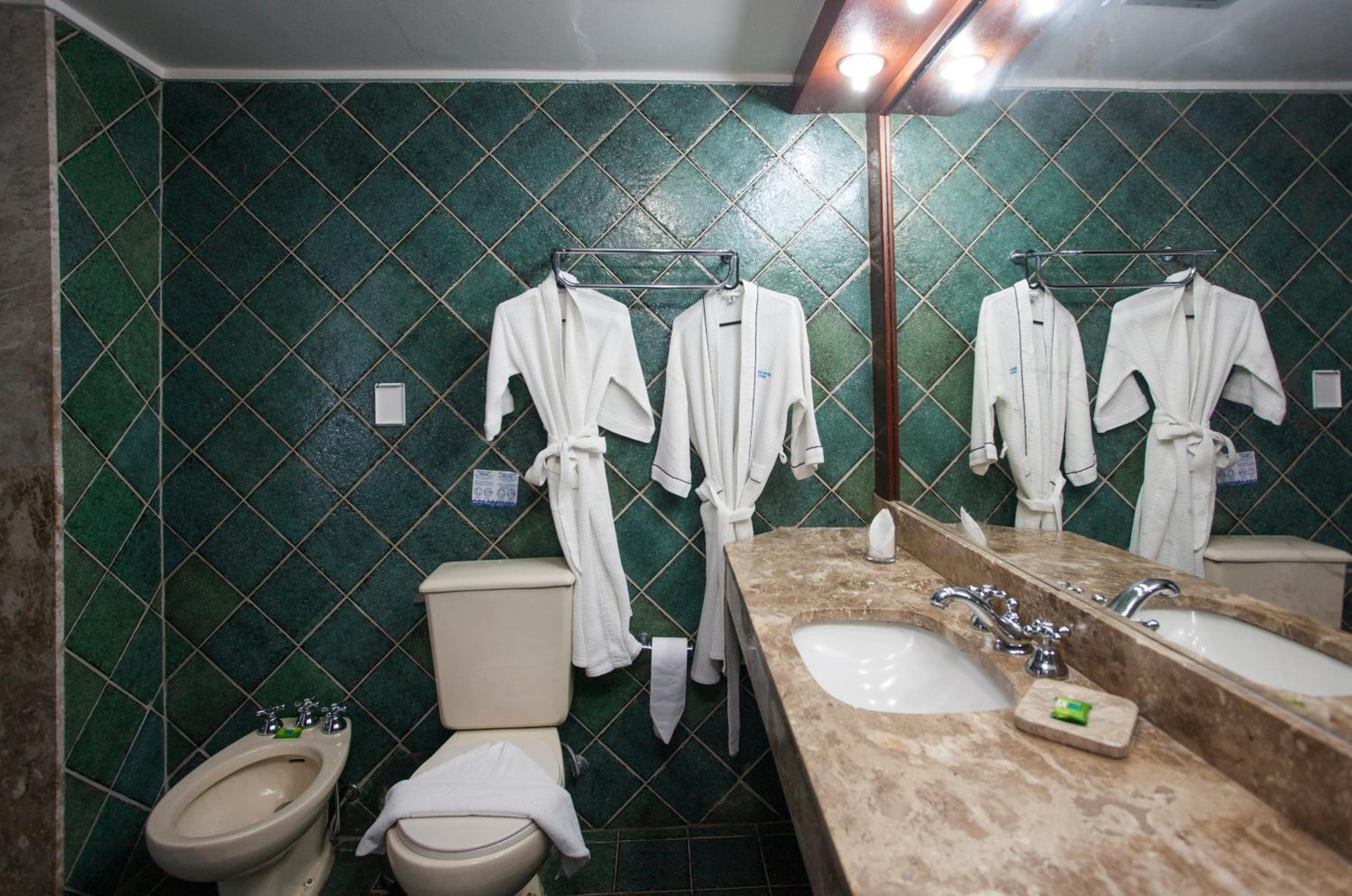 Deluxe Double Room with Sea View - Photo 5