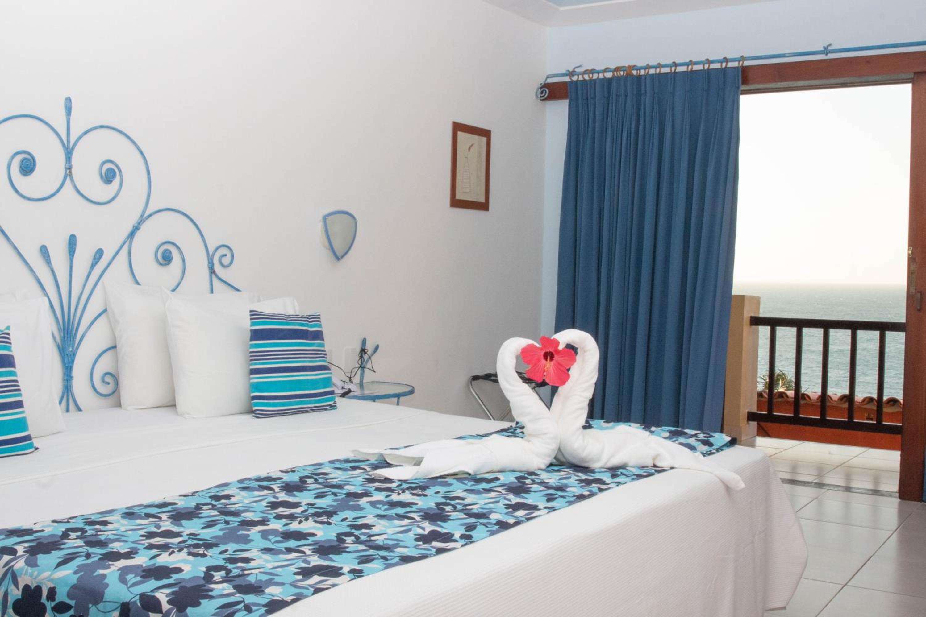 Deluxe Double Room with Sea View - Photo 1