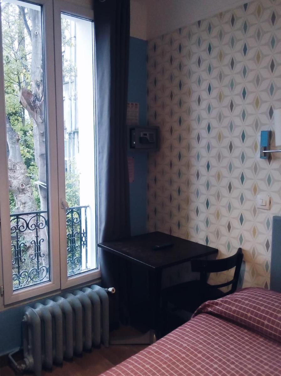Single Room with Shared Toilet photo 1