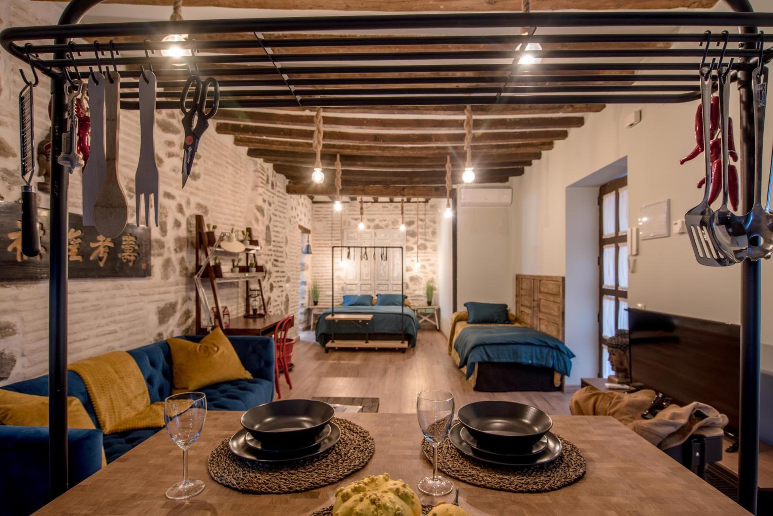 Loft - Photo 1
