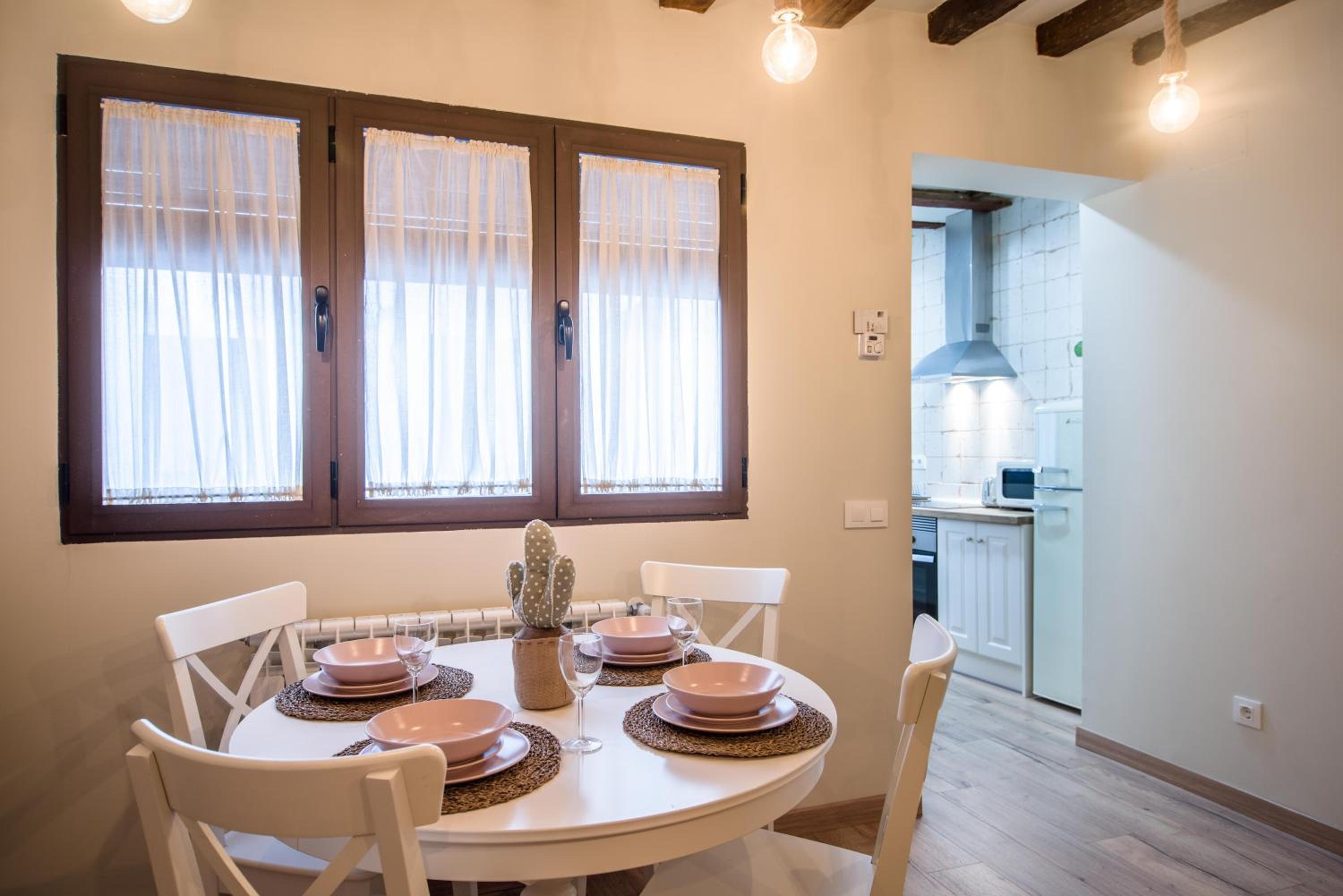Two-Bedroom Apartment - Photo 9