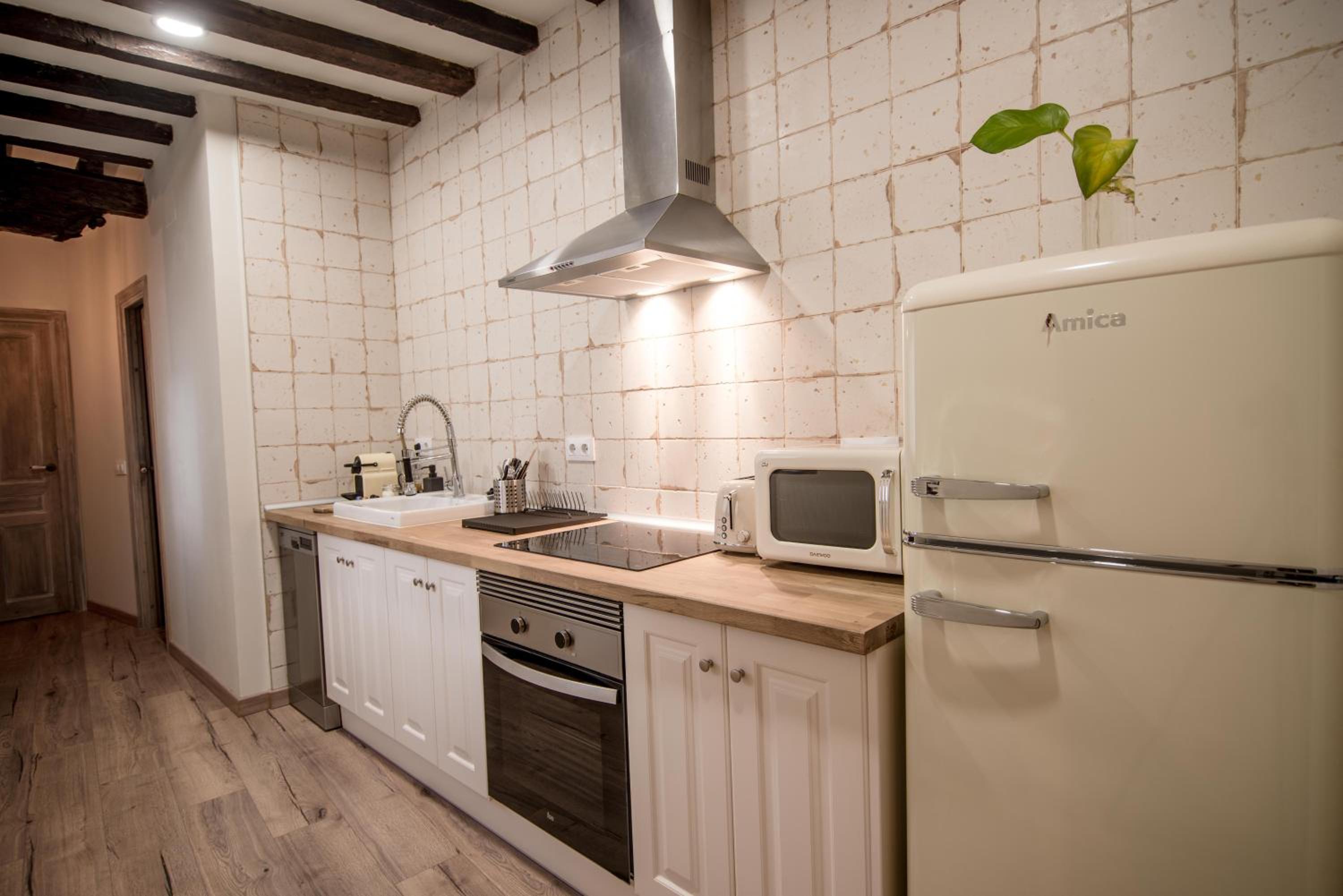 Two-Bedroom Apartment - Photo 19