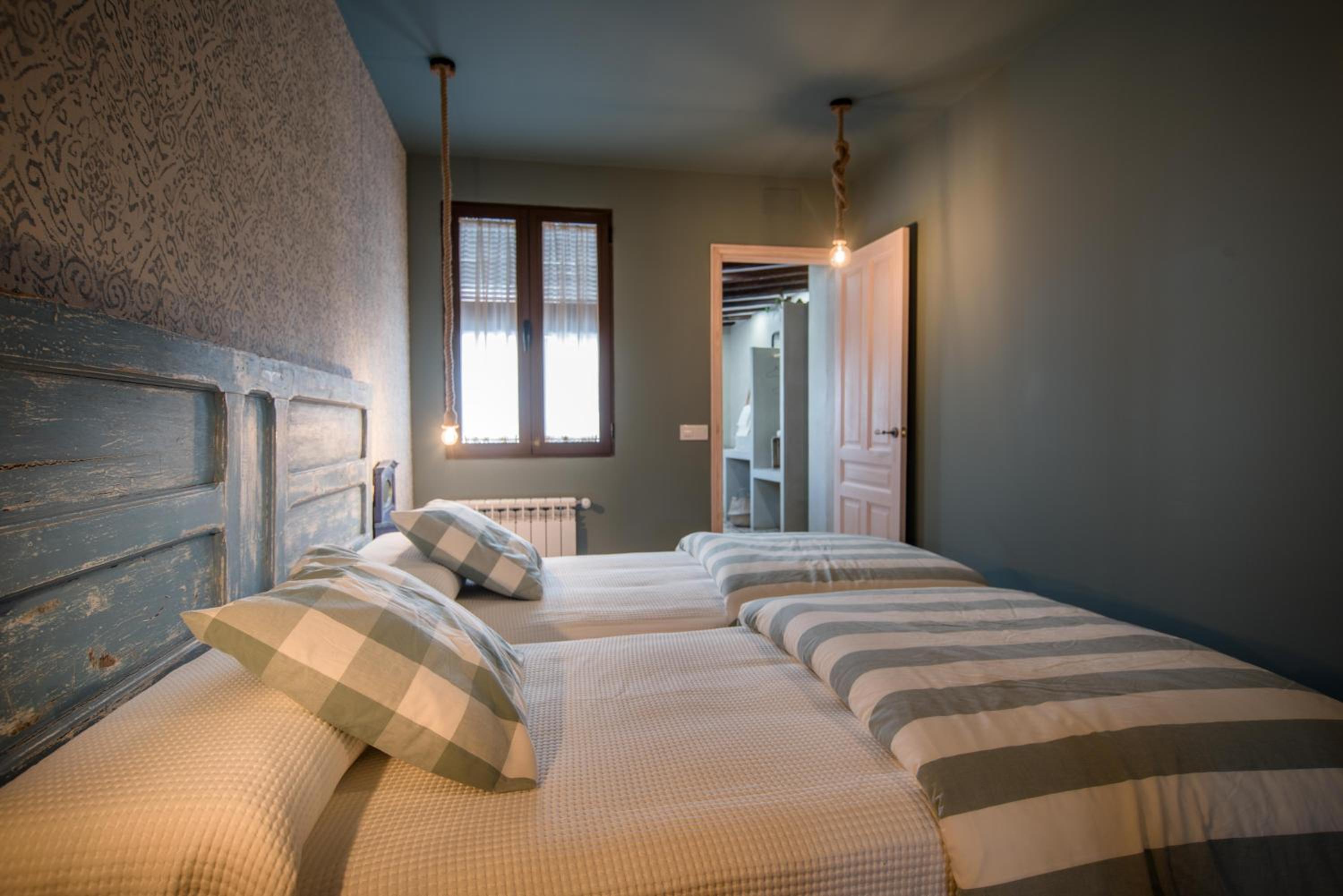 One-Bedroom Apartment - Photo 19