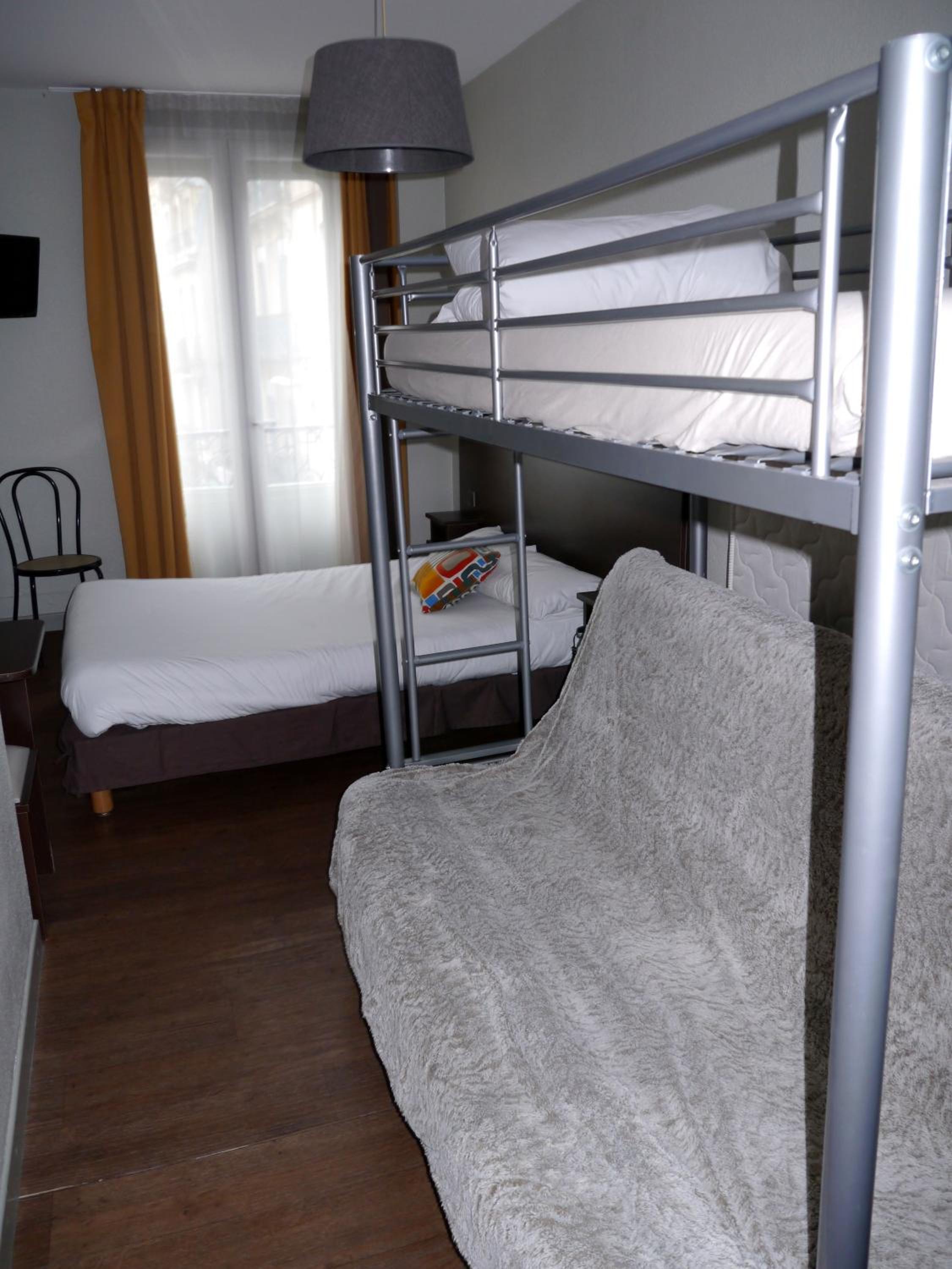 Quintuple Room - Photo 2