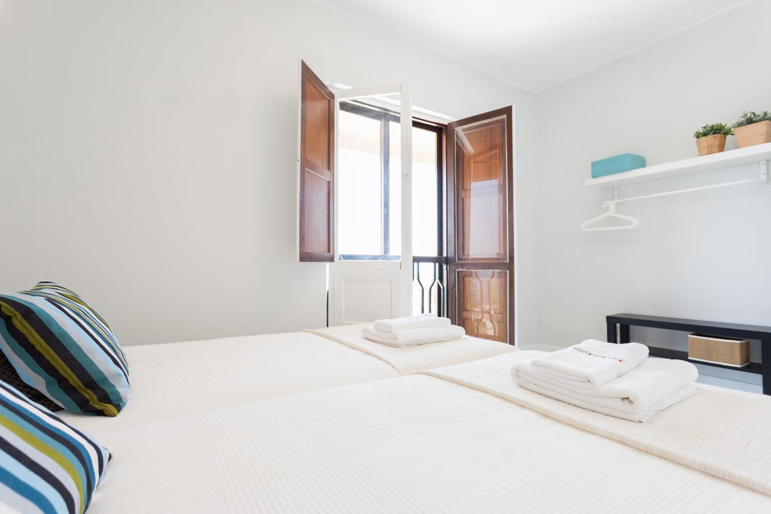 Two-Bedroom Apartment - Photo 11