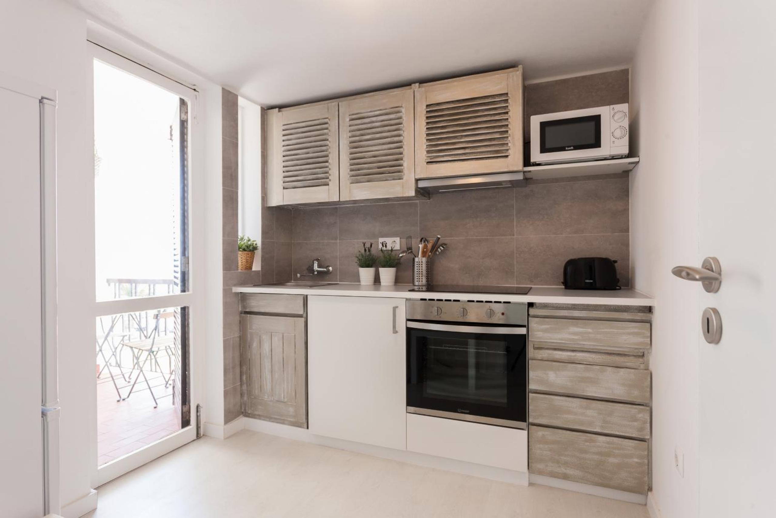 Two-Bedroom Apartment - Photo 6