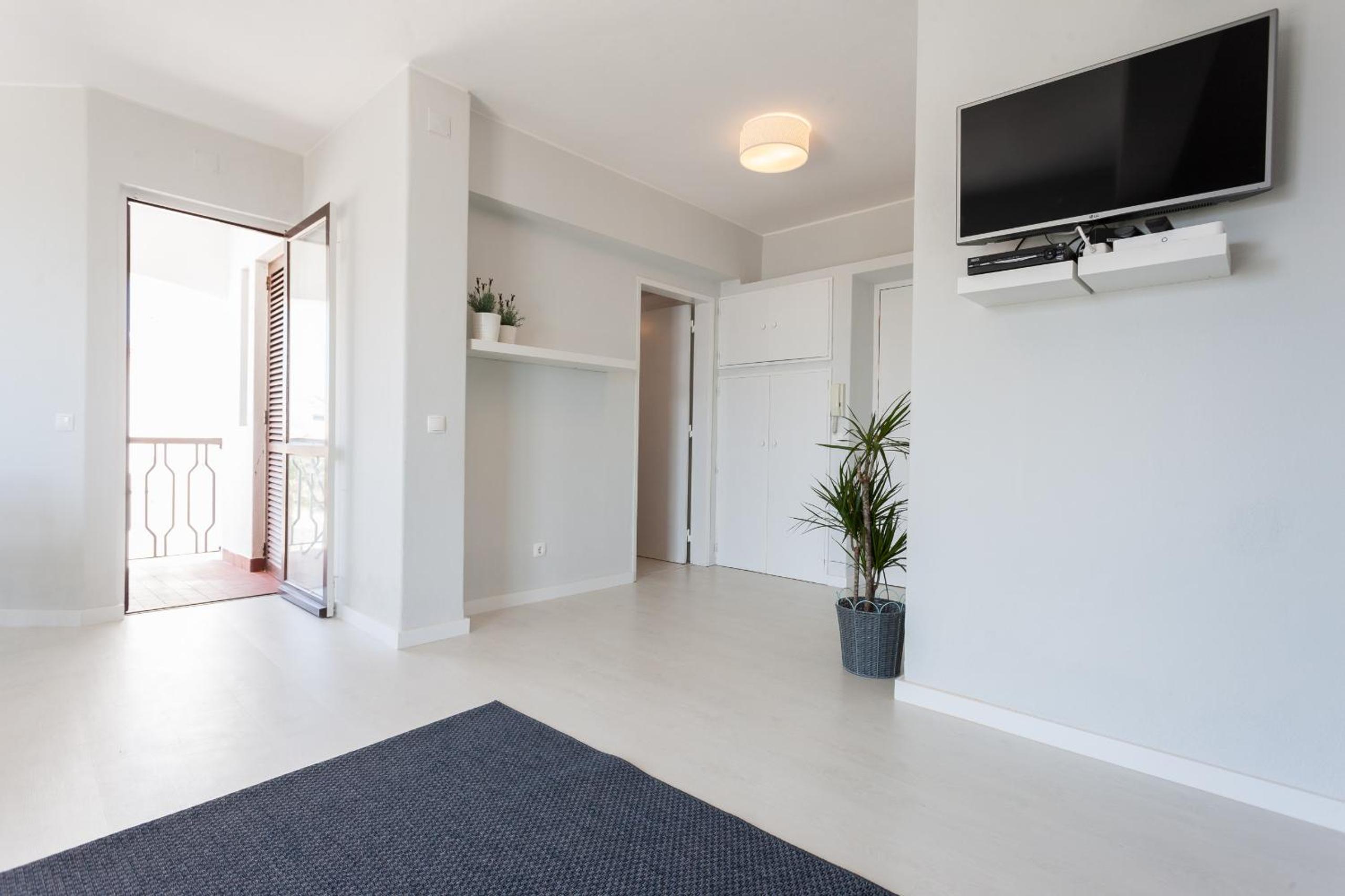 Two-Bedroom Apartment - Photo 16
