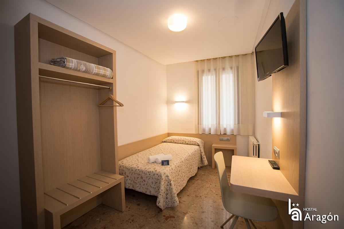 Double or Twin Room - Photo 7