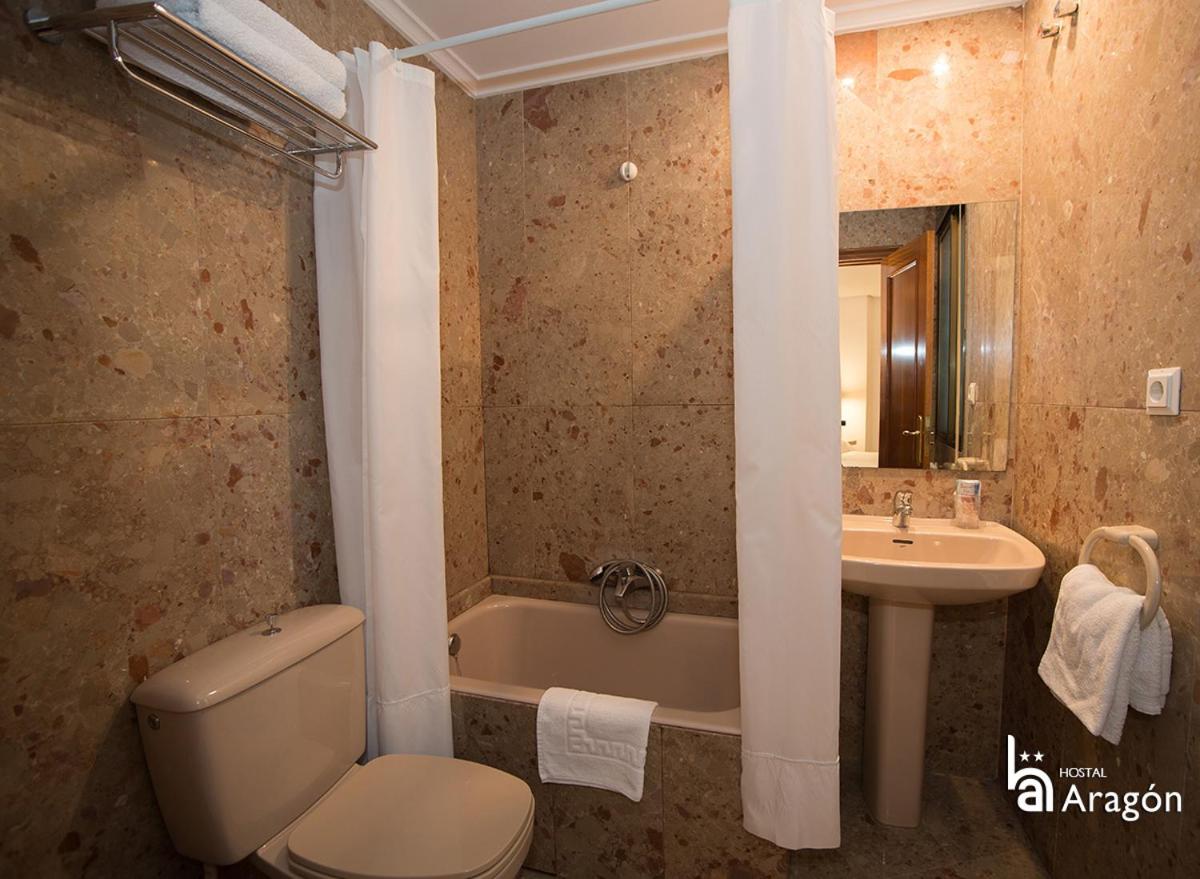 Double or Twin Room - Photo 1