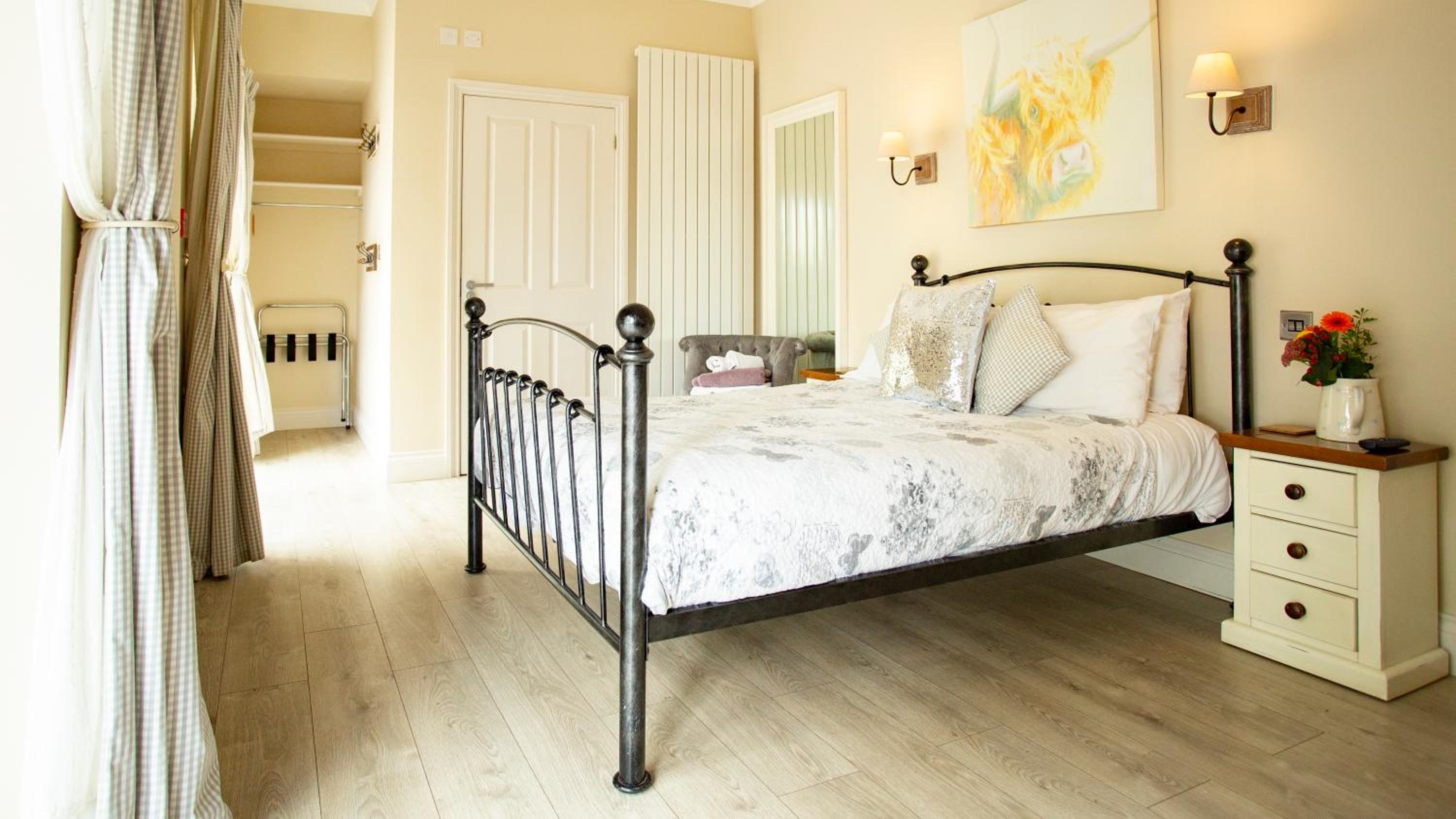 Large Double Room with Countryside View