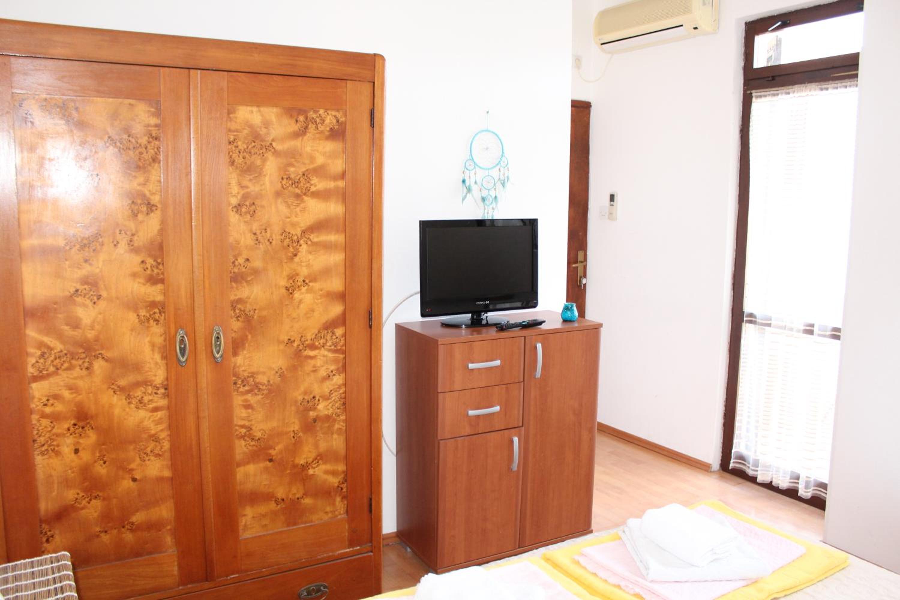 Double Room with Shared Bathroom