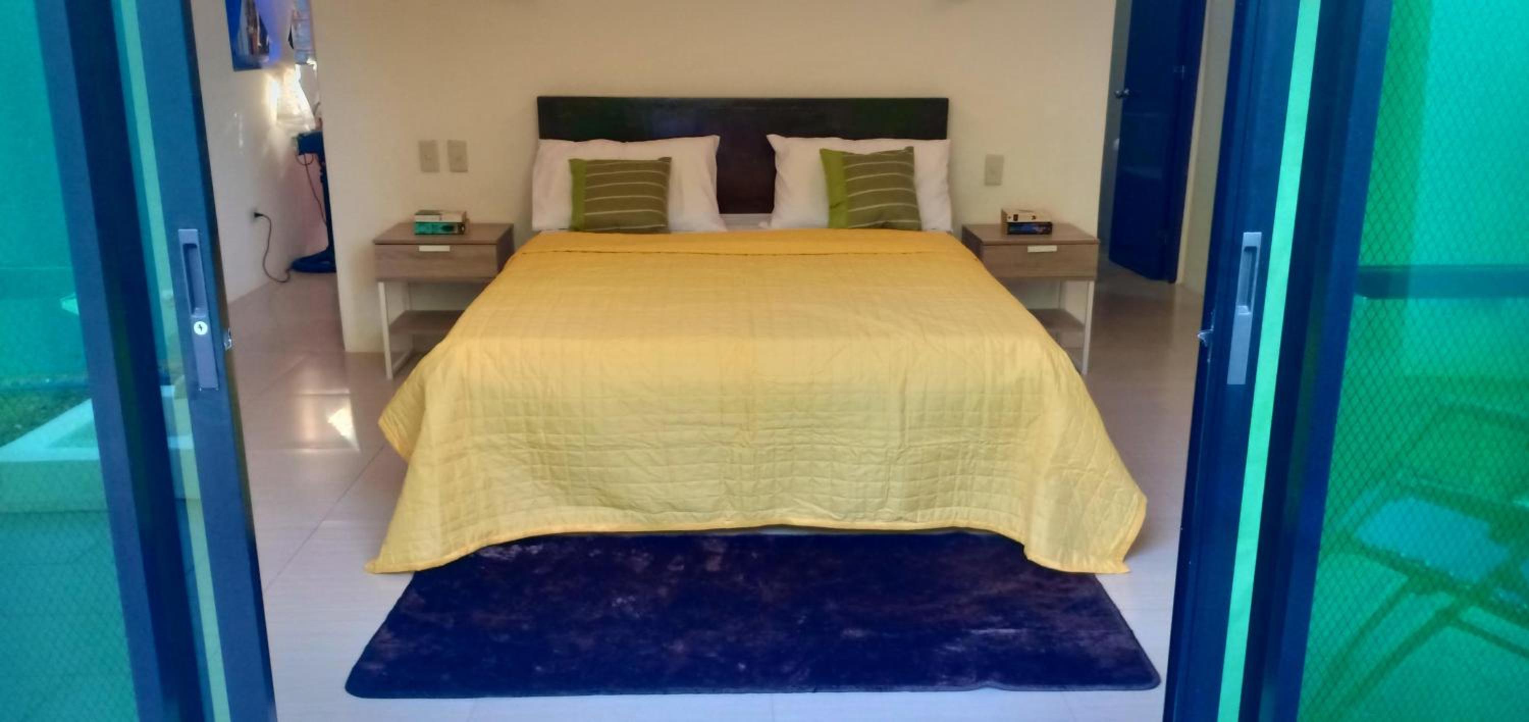 One-Bedroom House photo 1