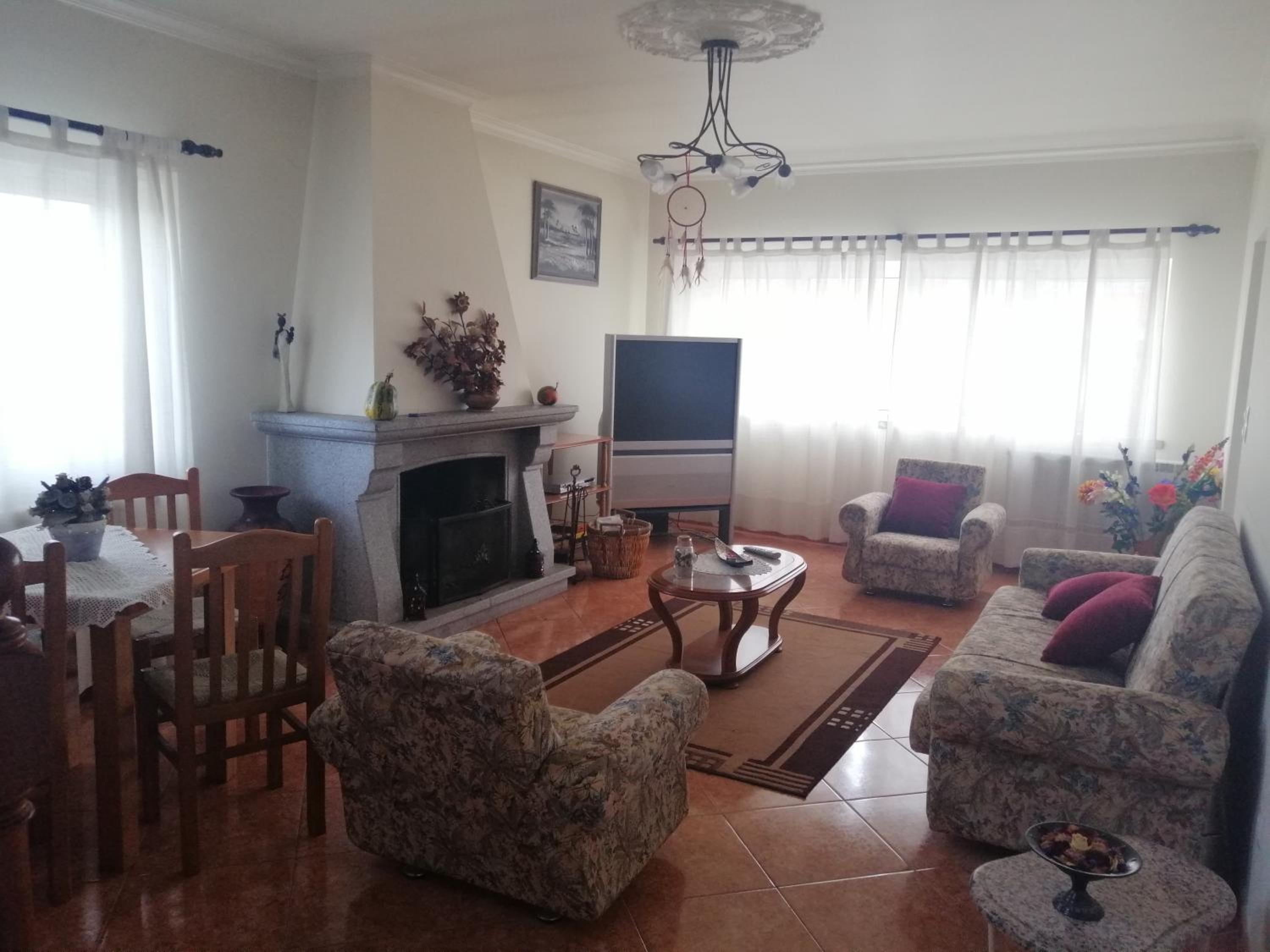 Deluxe Double Room (2 Adults + 1 Child) photo 2