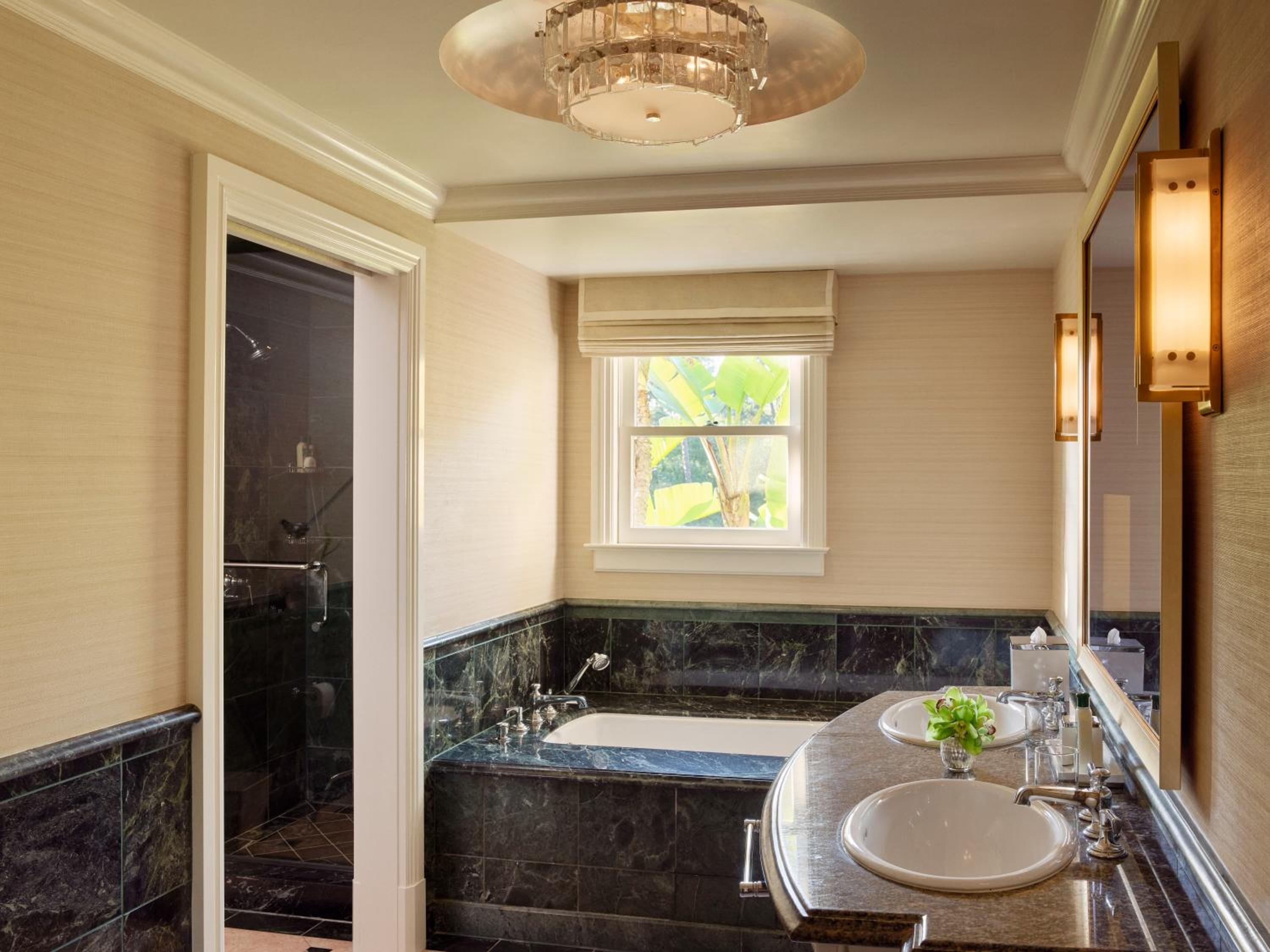 Bungalow Suite