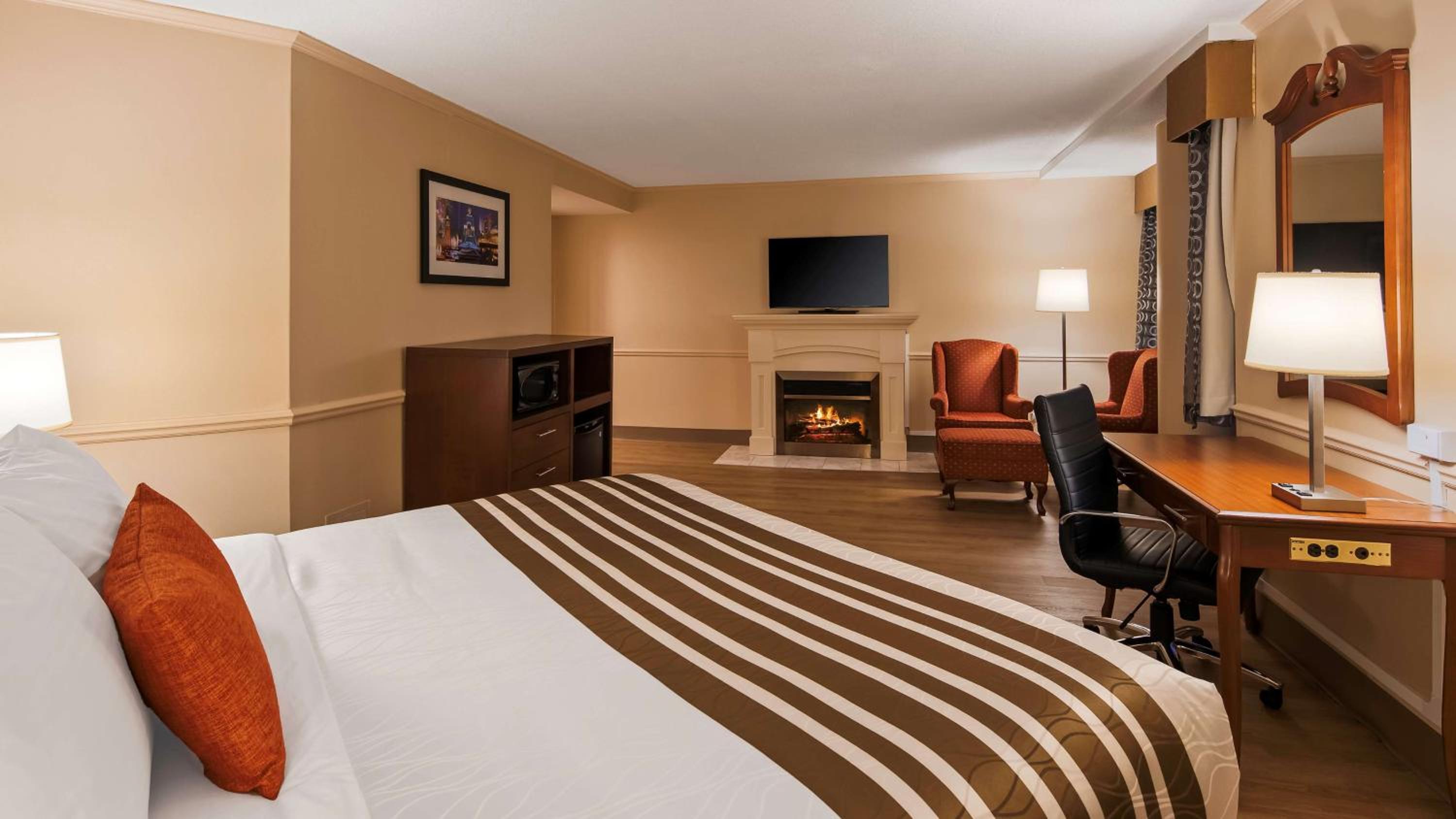King Room with Fireplace