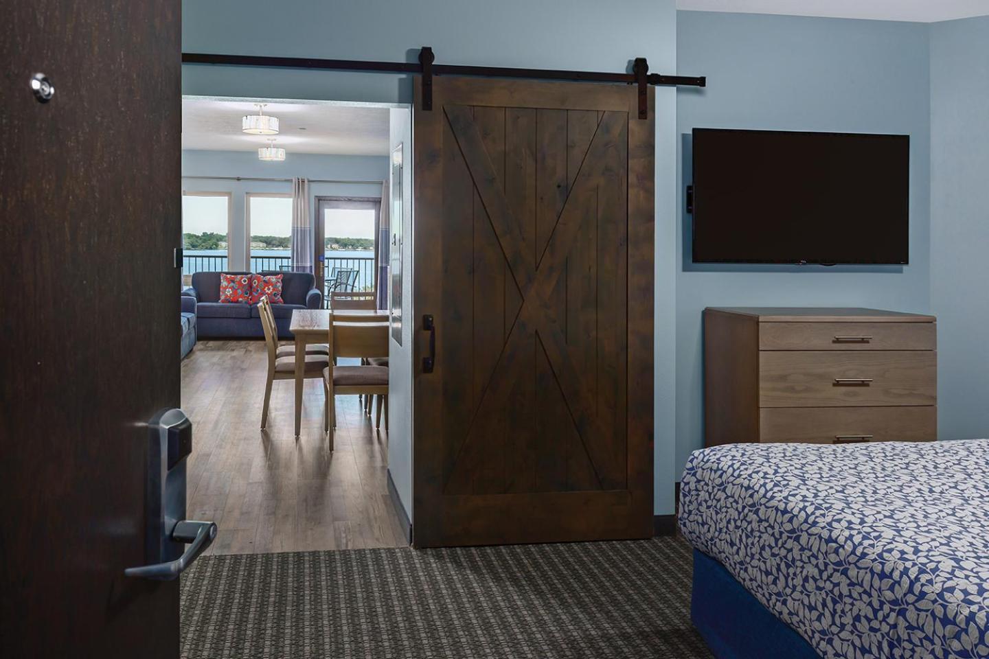 Deluxe Suite photo 1