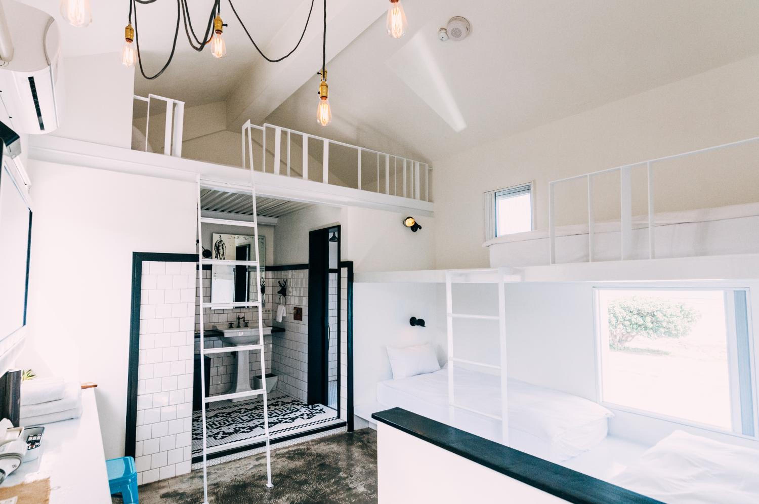 Standard Quadruple Room - Photo 10