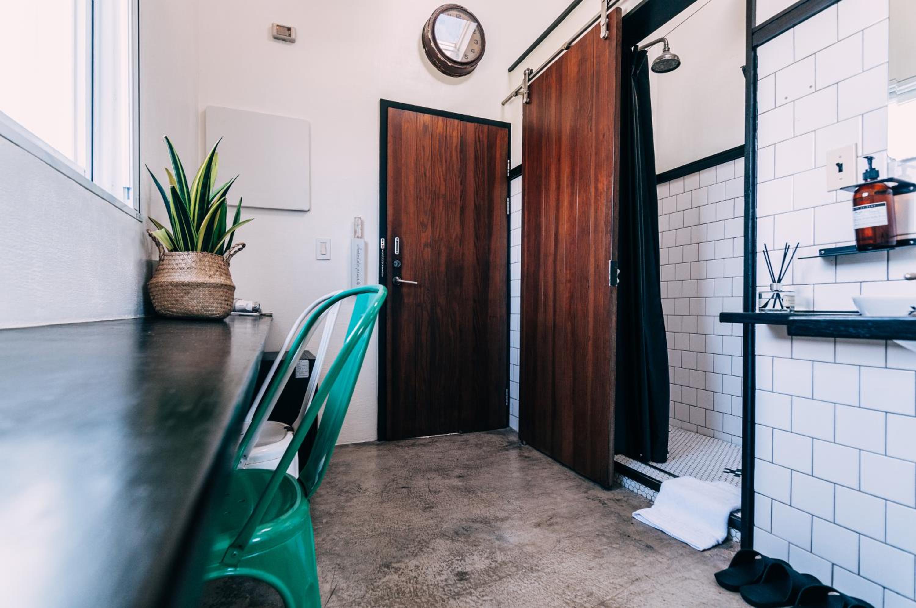 Standard Double Room - Photo 10