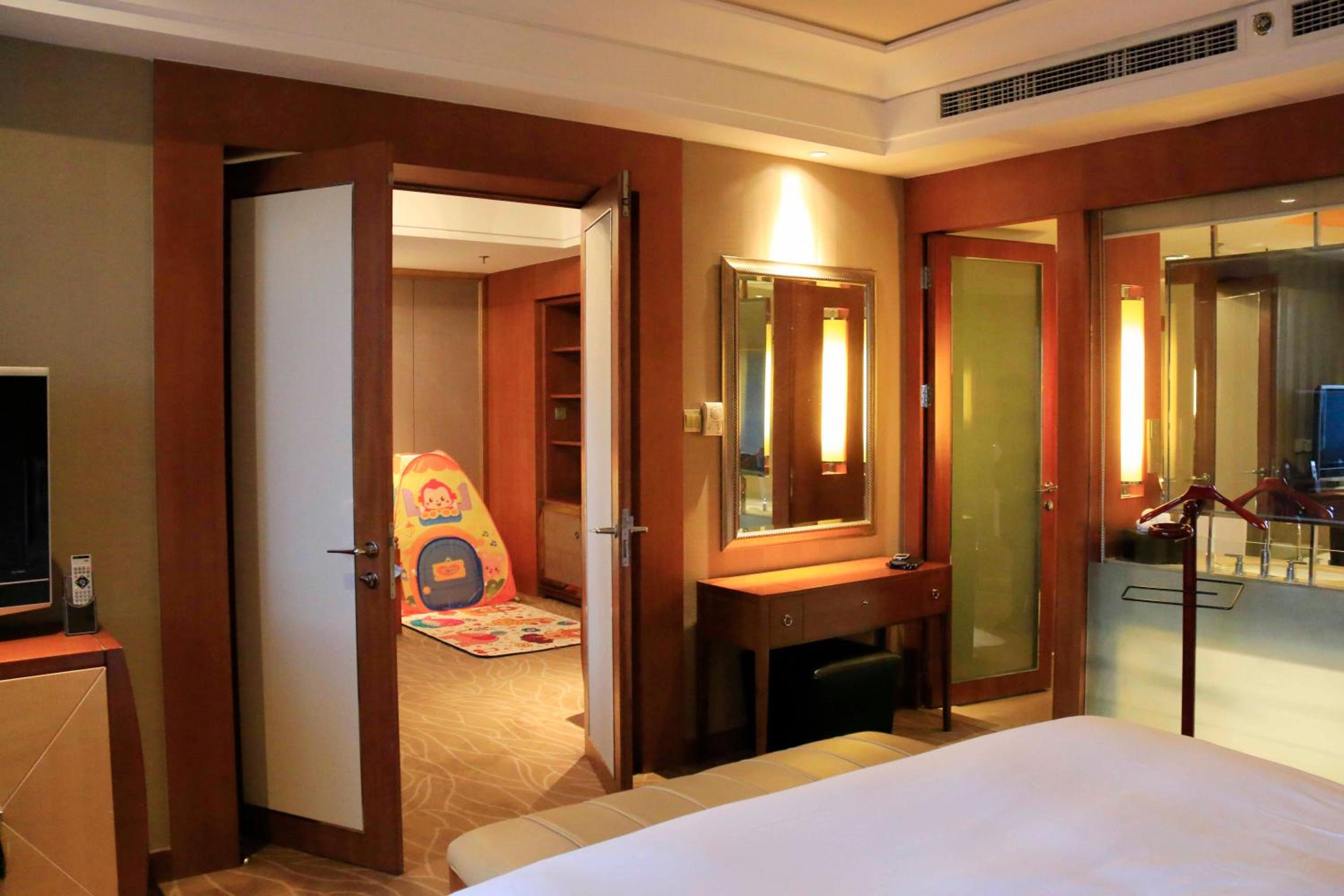 Family Suite photo 2