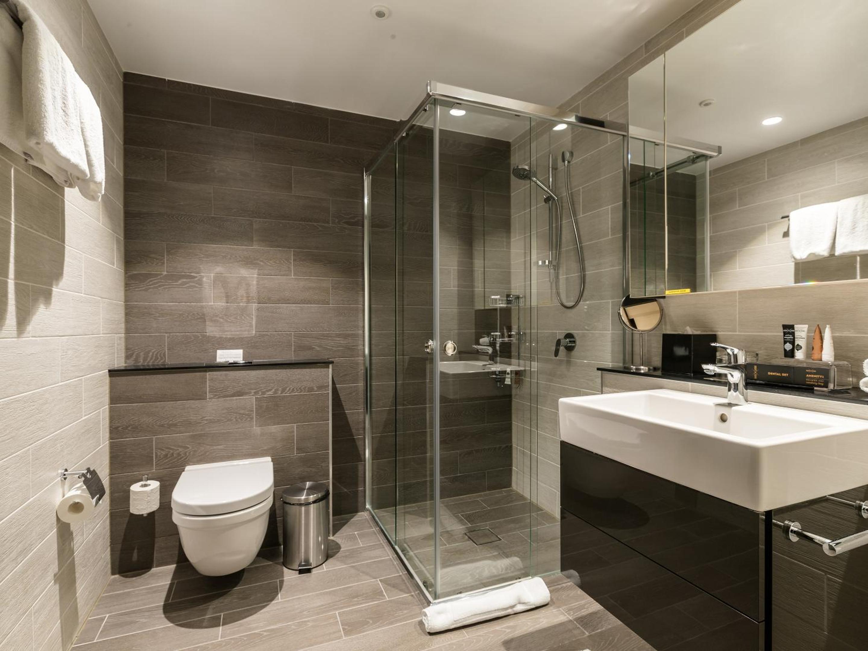 Studio Panoramic Suite thumbnail 5