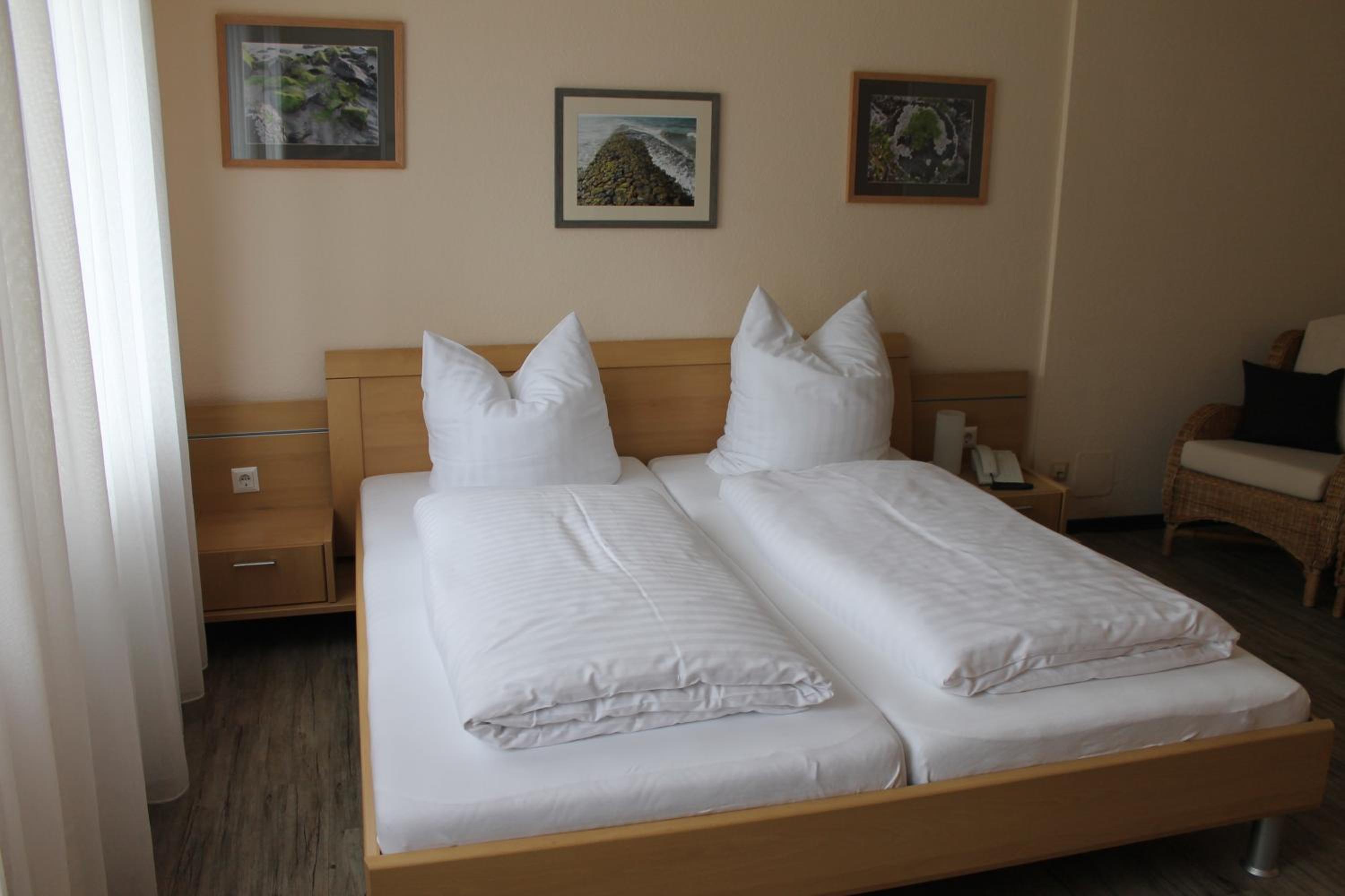 Double Room with Private Bathroom - Photo 5