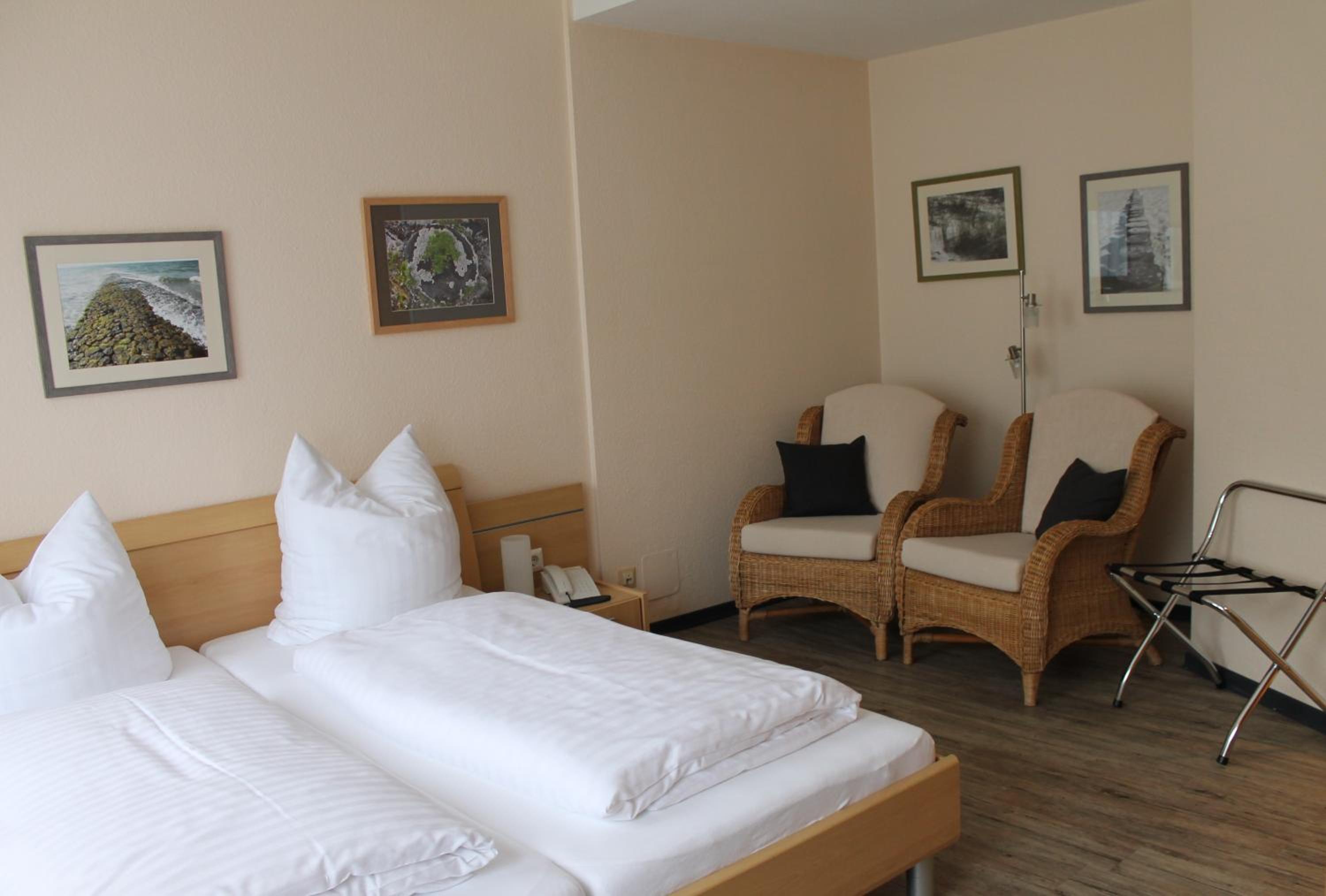 Double Room with Private Bathroom - Photo 1