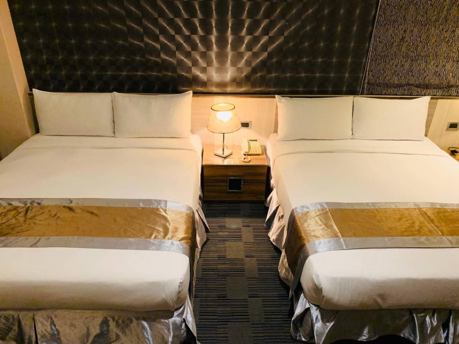Quadruple Room with Private Bathroom