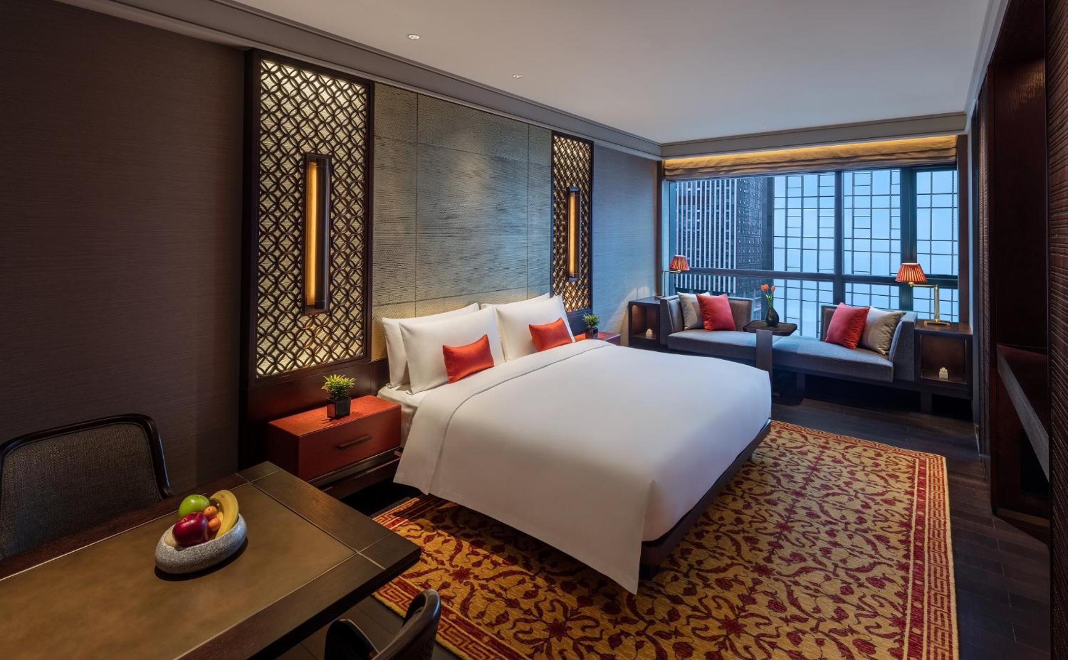 Classic King Room with City View - Smoking photo 1