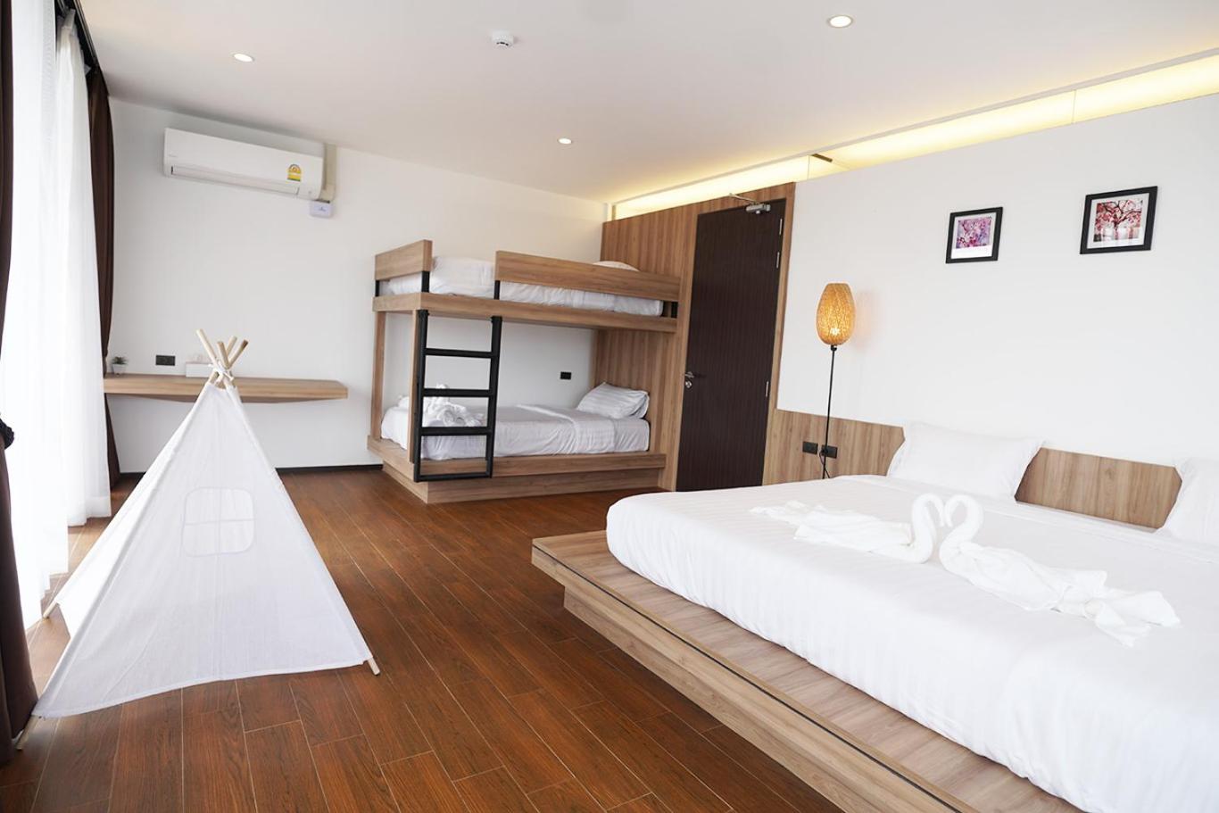 Suite with Balcony photo 3