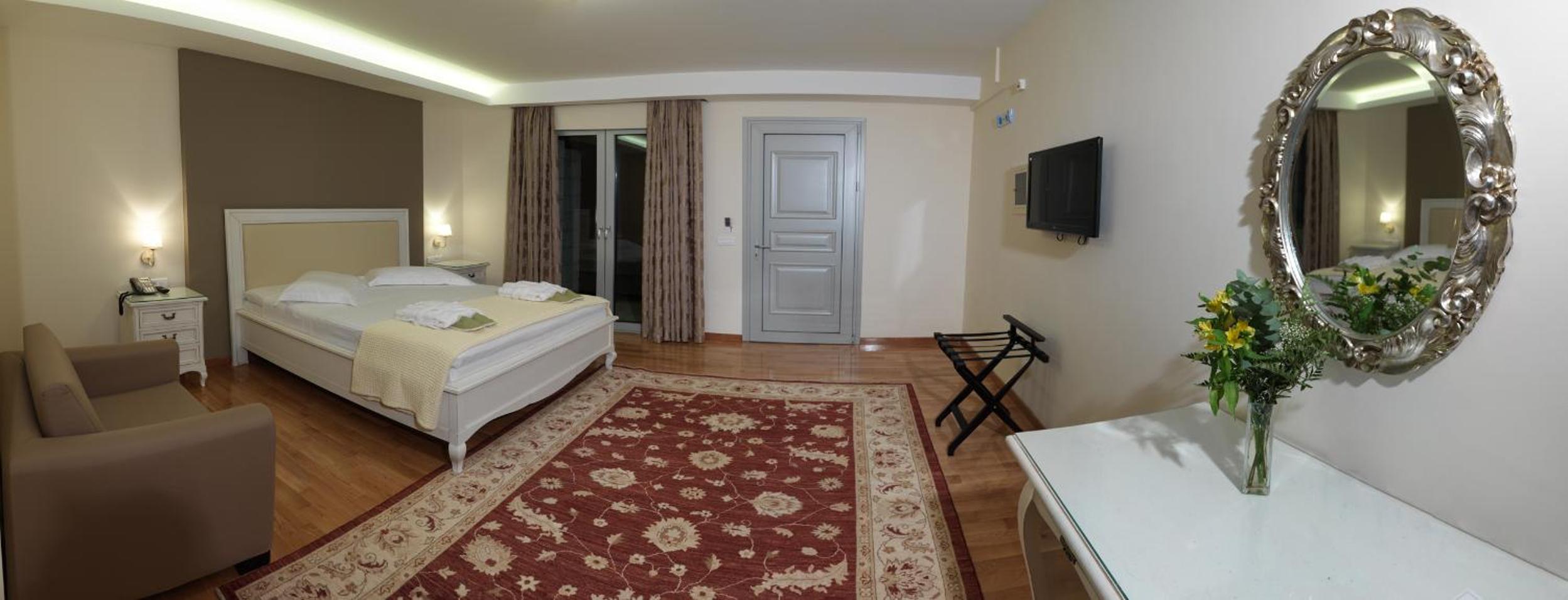 Luxury Triple Room