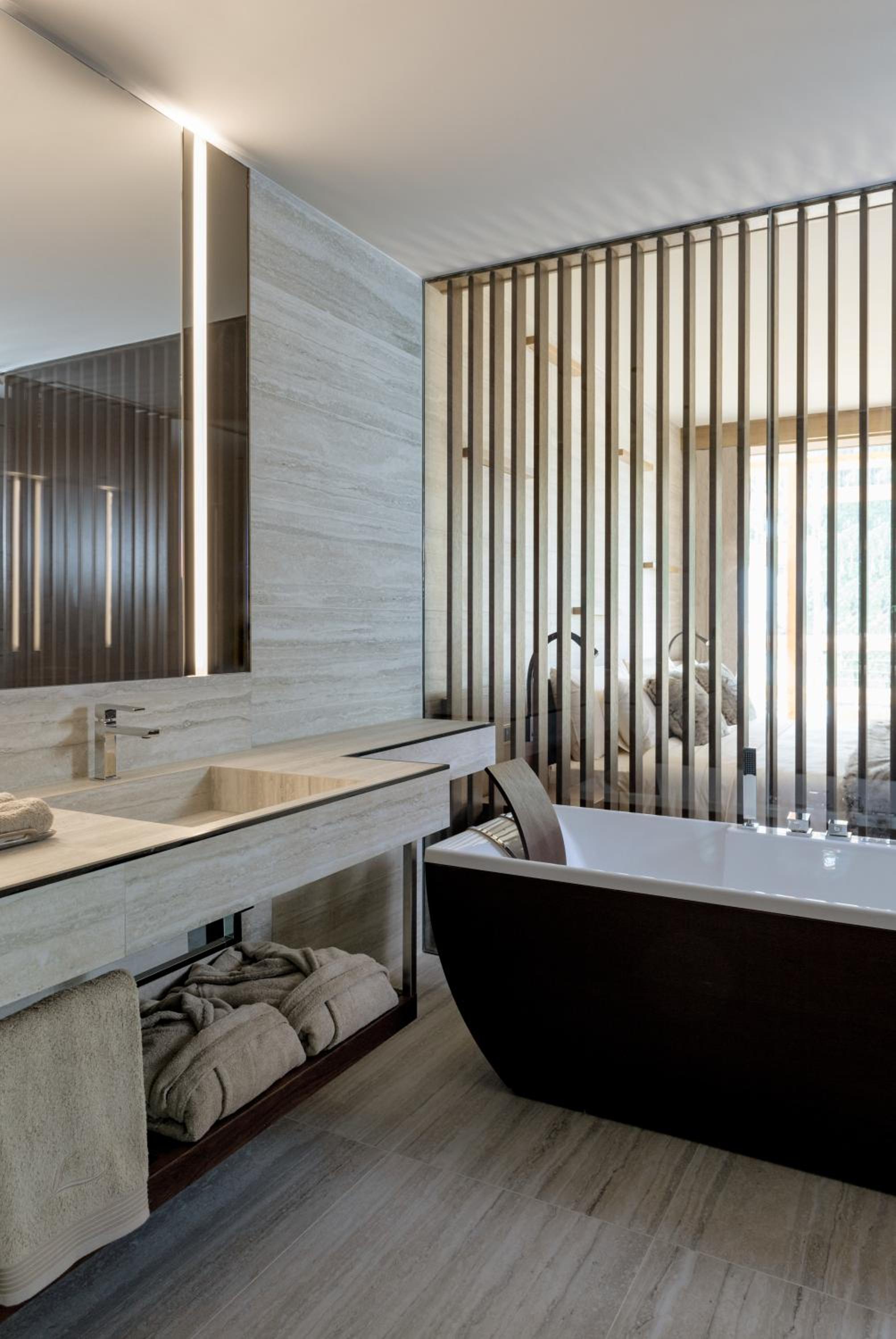 Three-Bedroom Apartment - Photo 3