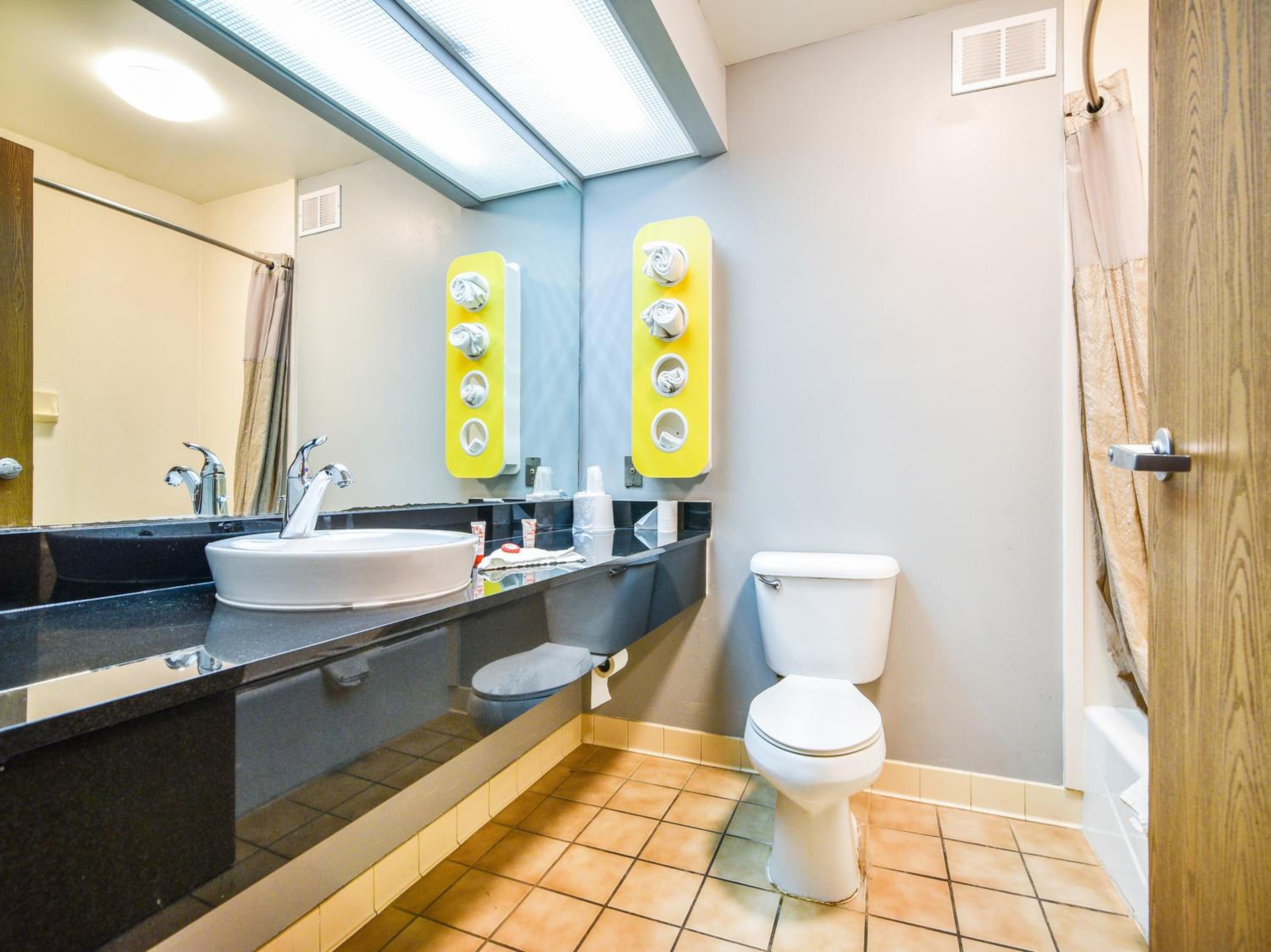 Deluxe King Room photo 2
