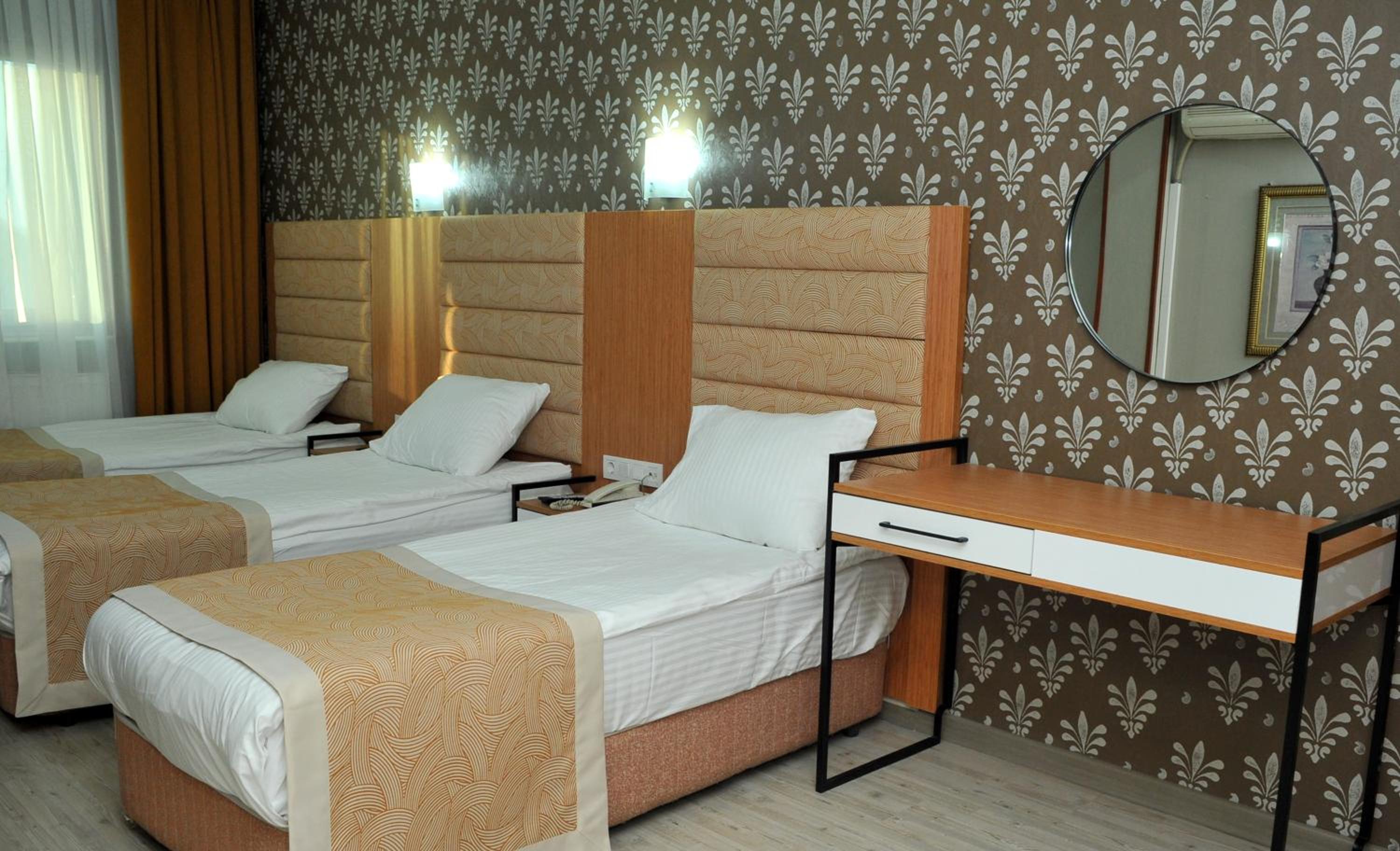 Standard Triple Room - Photo 1