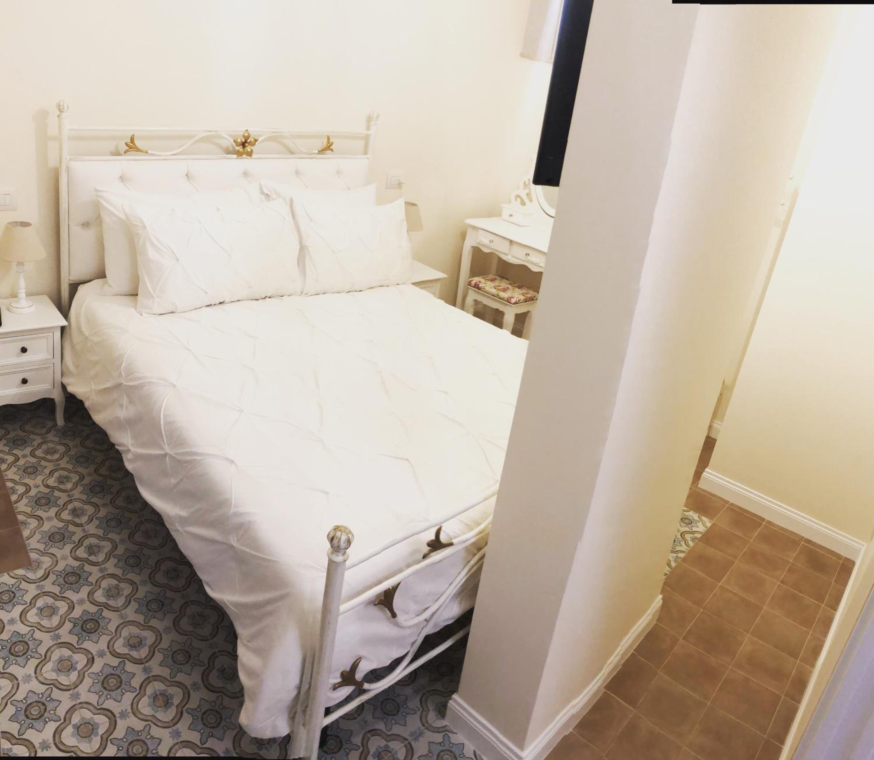 Apartment - Photo 32